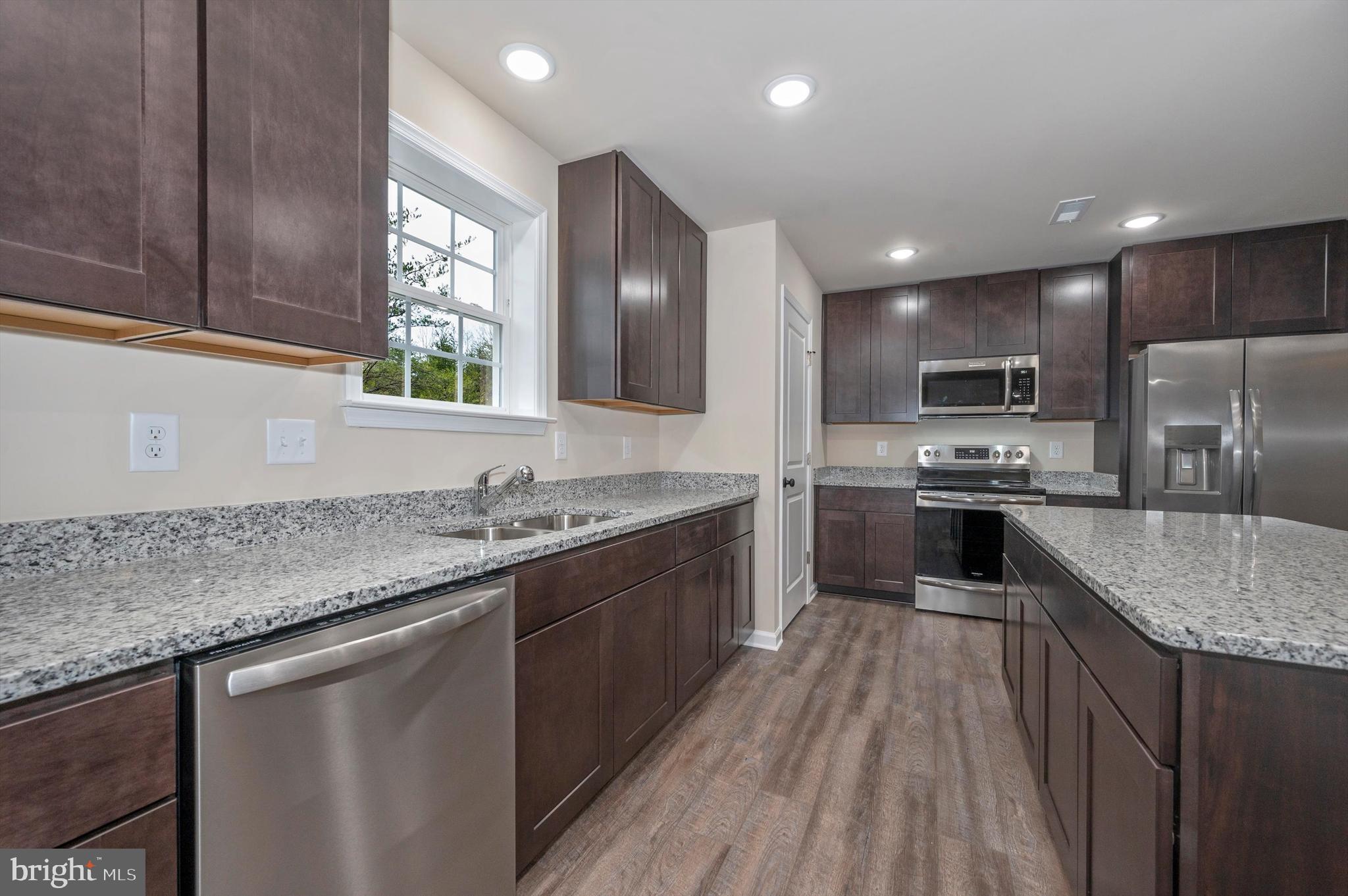 KATES HOLLOW ACRES - Residential