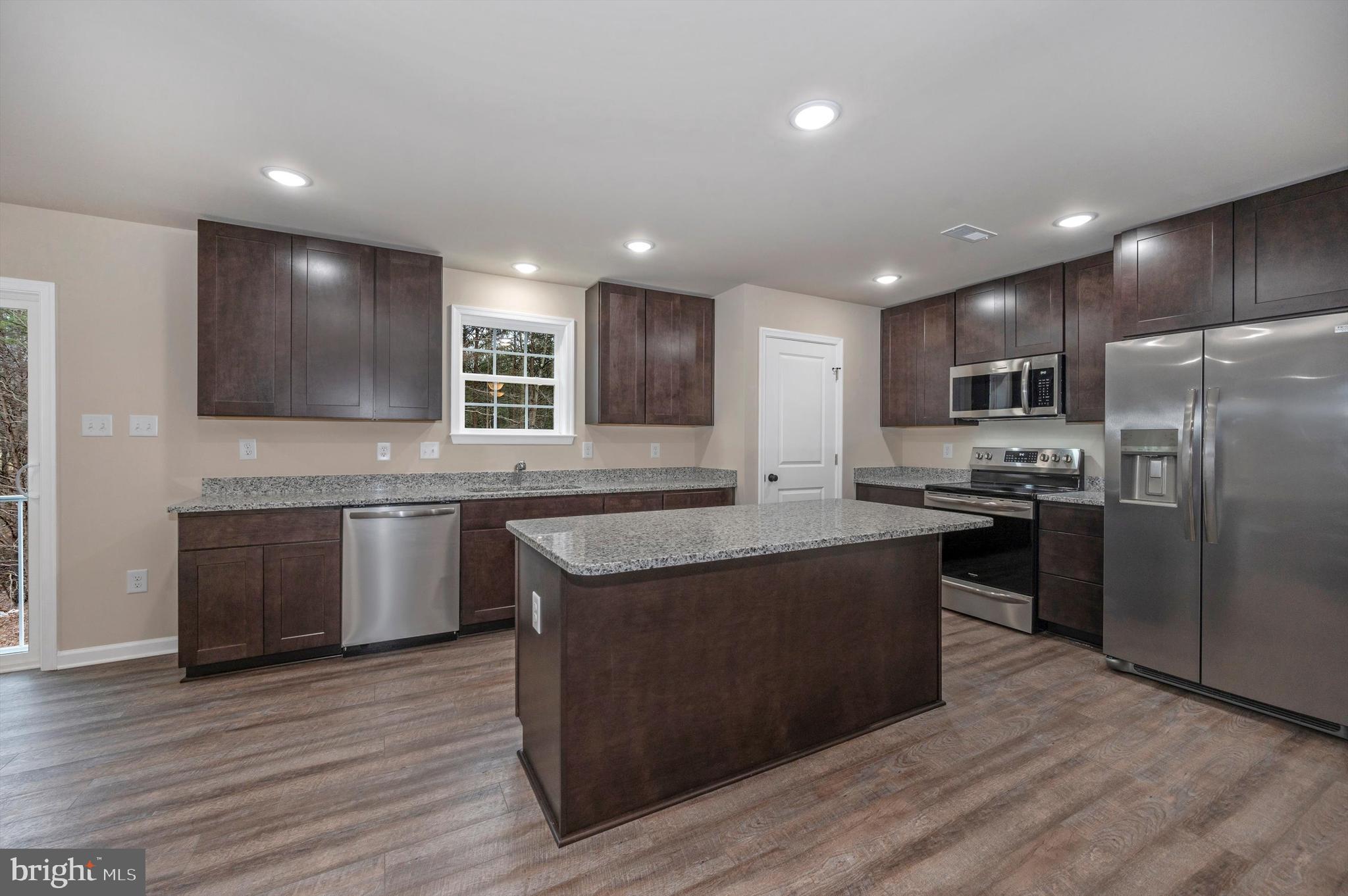 KATES HOLLOW ACRES - Residential