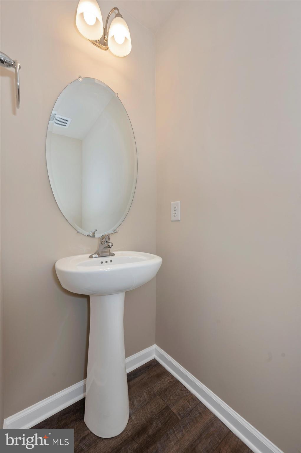 KATES HOLLOW ACRES - Residential