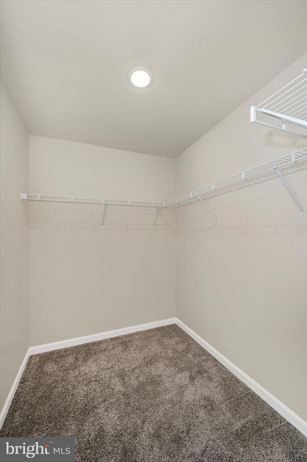 KATES HOLLOW ACRES - Residential