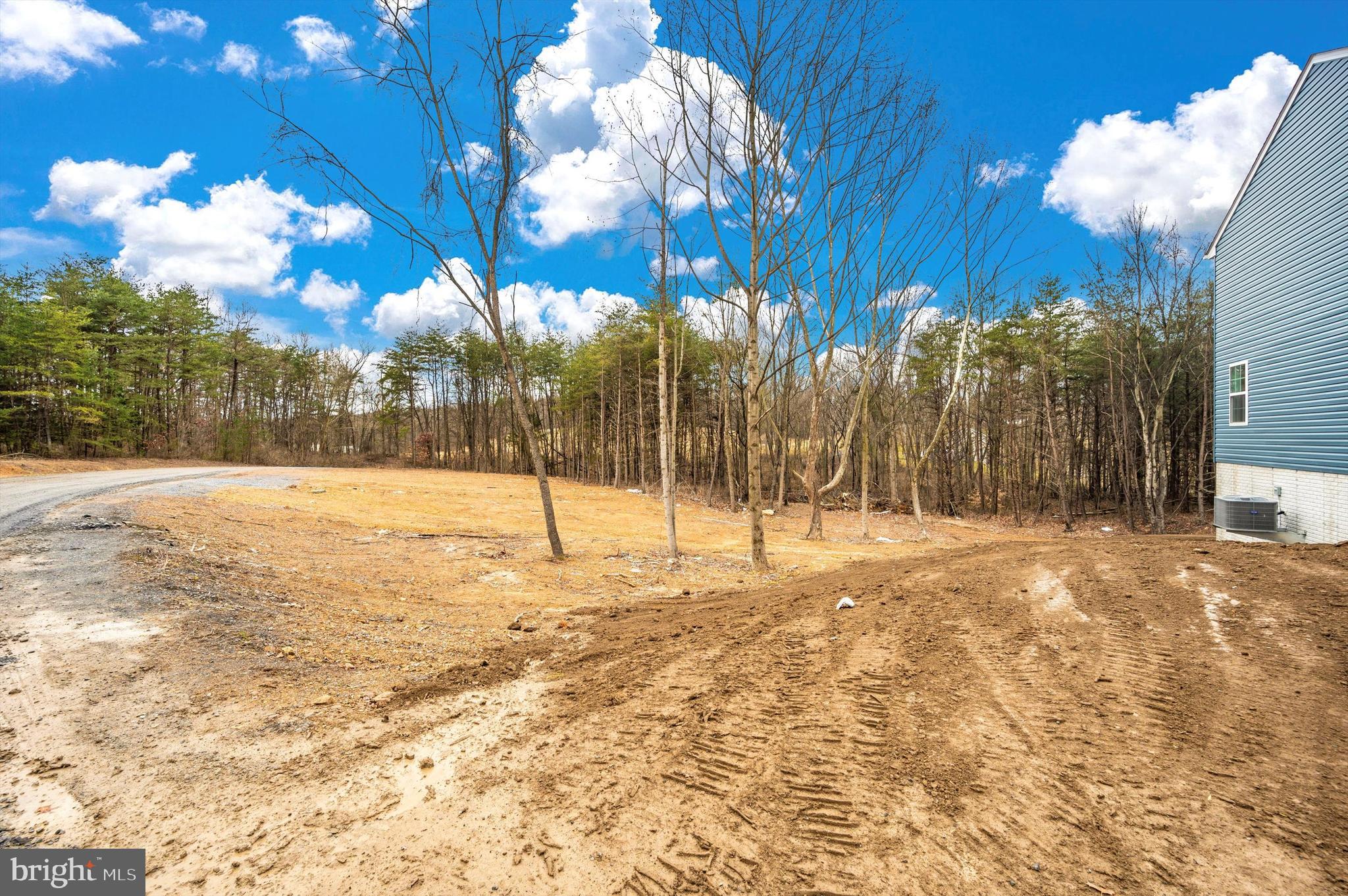 KATES HOLLOW ACRES - Residential