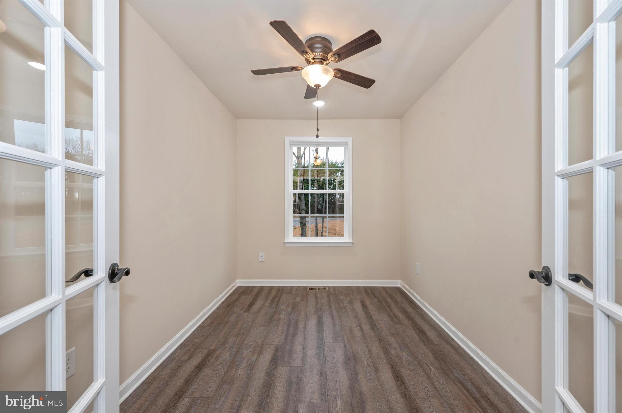 KATES HOLLOW ACRES - Residential