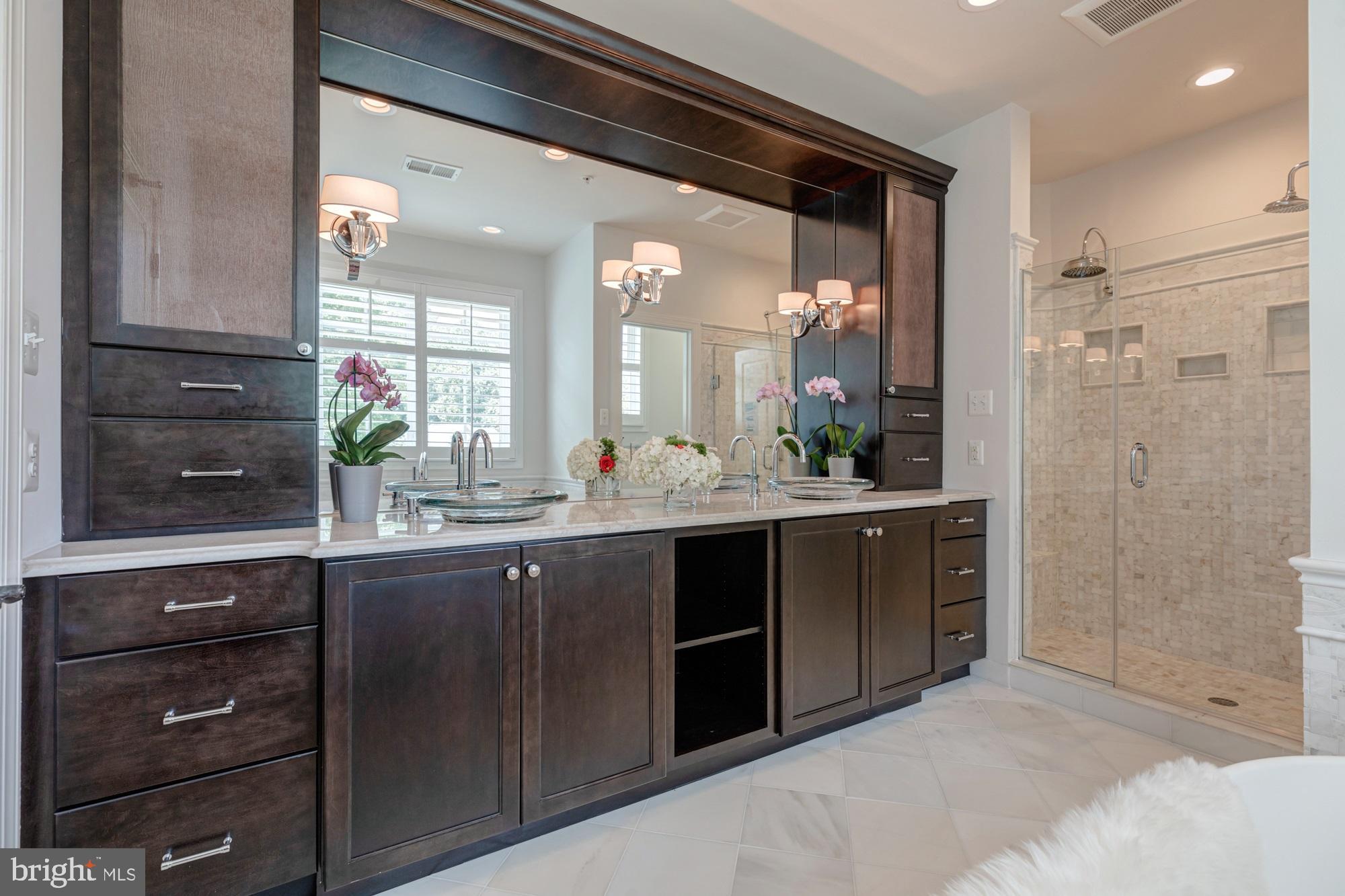 ROBERTS LANDING - Residential