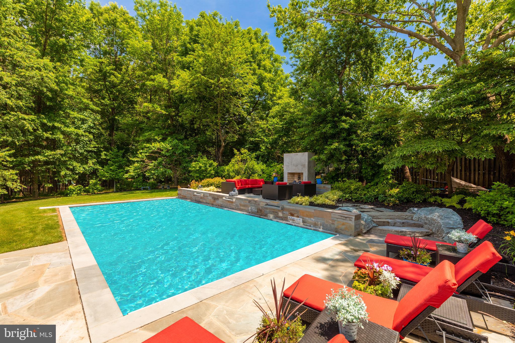 ROBERTS LANDING - Residential