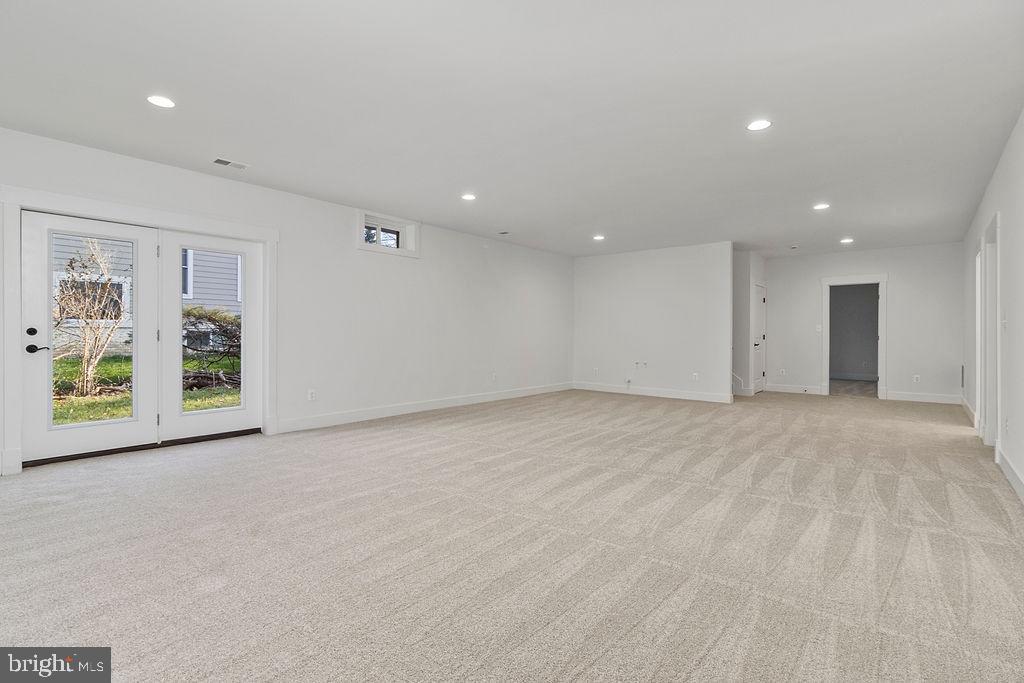 NORTH ARLINGTON - Residential