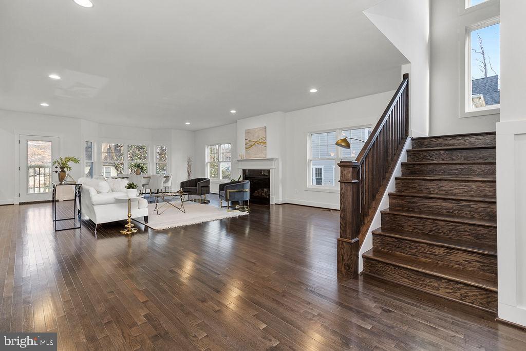 NORTH ARLINGTON - Residential