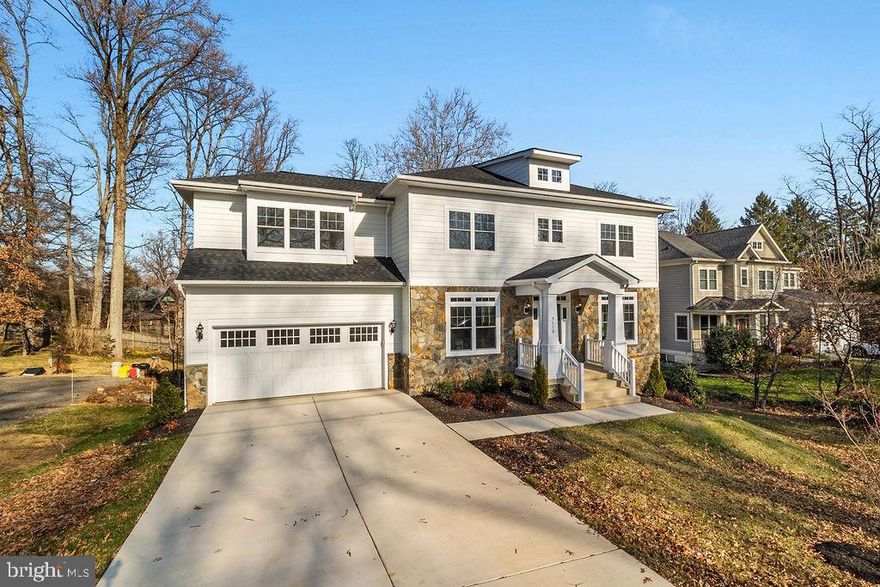 Seller Offering Special Buy Down Rate: 4.25% first year; 5.25% second year 6,25% fixed rate after that!  Popular McLean Hamlet model in a highly sought-after North Arlington! A must-see! This famous home features many extra fun options like a first-floor bedroom suite, central flex space, and walk-in closets! Super neutral home- Move Right in and make it yours!   There are 10-foot ceilings on the main level, a beautiful Designer Kitchen package with stacked cabinets, GE stainless steel appliances, hardwood floors throughout the main level, a central staircase, and an upstairs hallway! Rounding out the sunny main level, you'll find a large Office,  a formal Dining Room, and a Huge Family Room off the Kitchen. The Kitchen has a fantastic island and tons of natural sunlight! Mud room with built-ins.
Upstairs, you'll find 4 bedrooms. The Owner's Suite features a beautiful luxury bathroom and two spacious walk-in closets. One secondary bedroom has a private en suite bathroom with a walk-in closet. The two other bedrooms with spacious closets share a beautiful Jack n Jill bathroom! Bedroom and Full Bath in lower level off Fully finished Rec Room  -Upper-Level Laundry. Unique feature: Add a screened porch, swimming pool, and patio with a fire pit. The home comes with 2x6 framing and a 10-year transferable warranty. A Must See! There are too many amenities to mention and an excellent Discovery school tier. Use the pool, track, tennis courts, etc., at Yorktown High School.