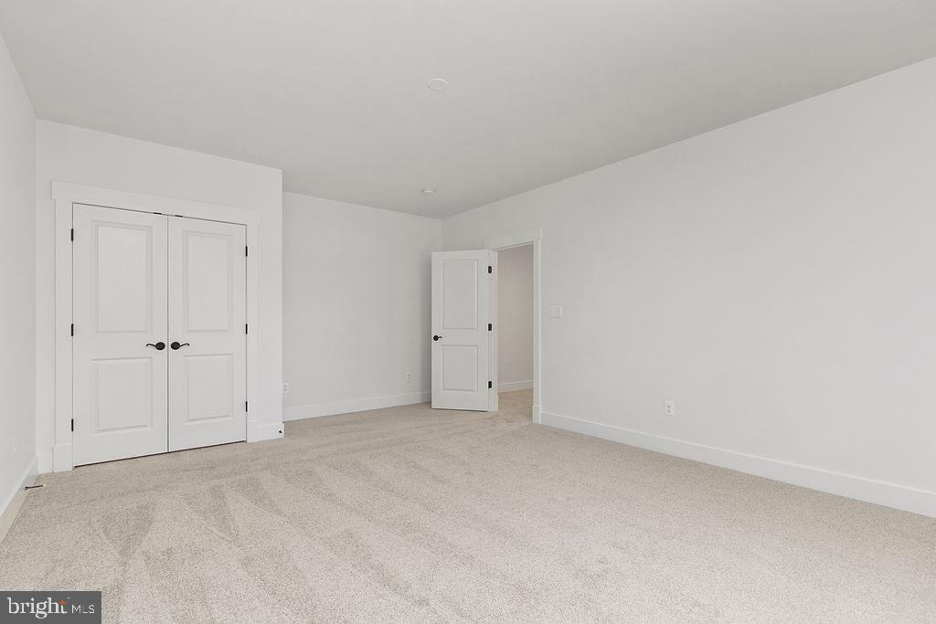 NORTH ARLINGTON - Residential