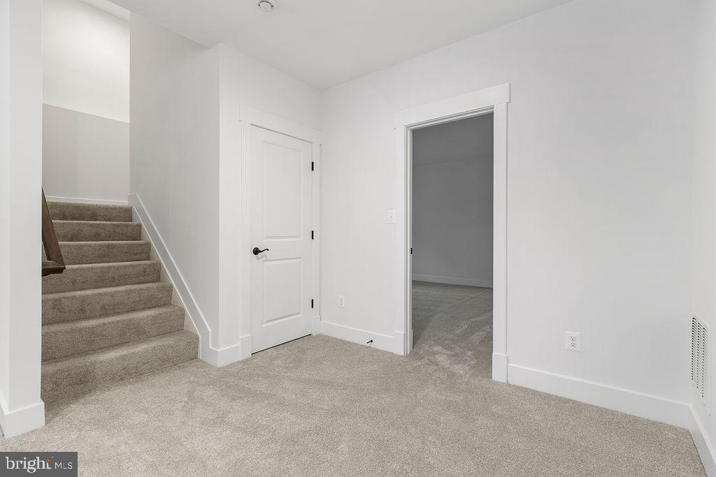 NORTH ARLINGTON - Residential