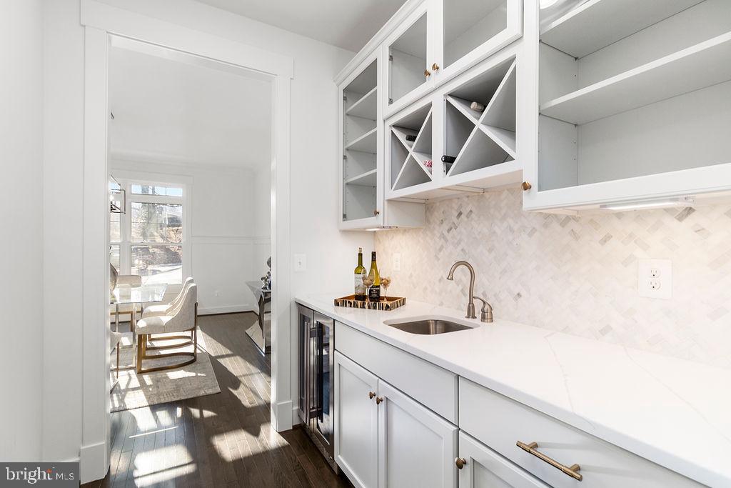 NORTH ARLINGTON - Residential