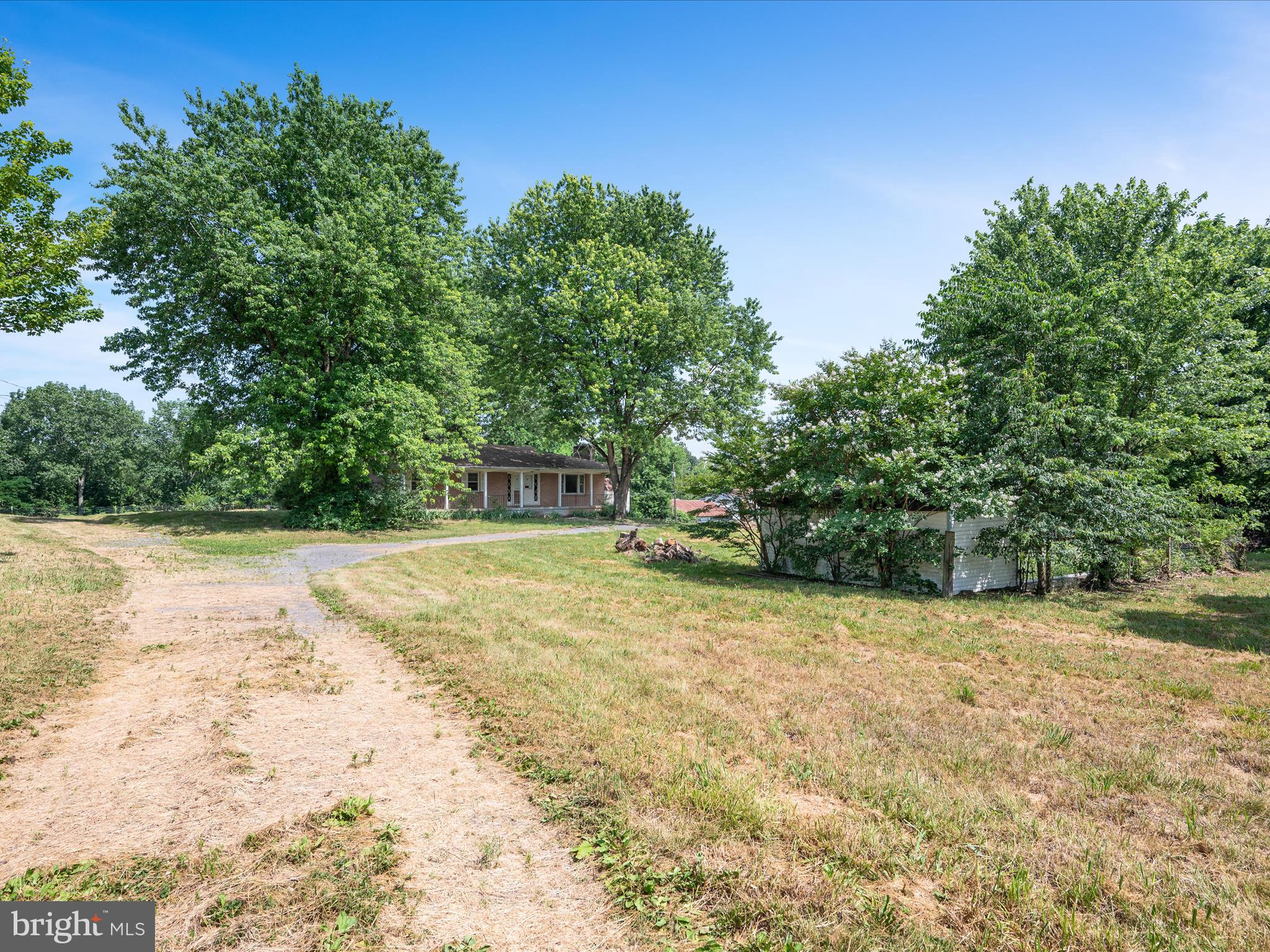 WALNUT GROVE - Residential