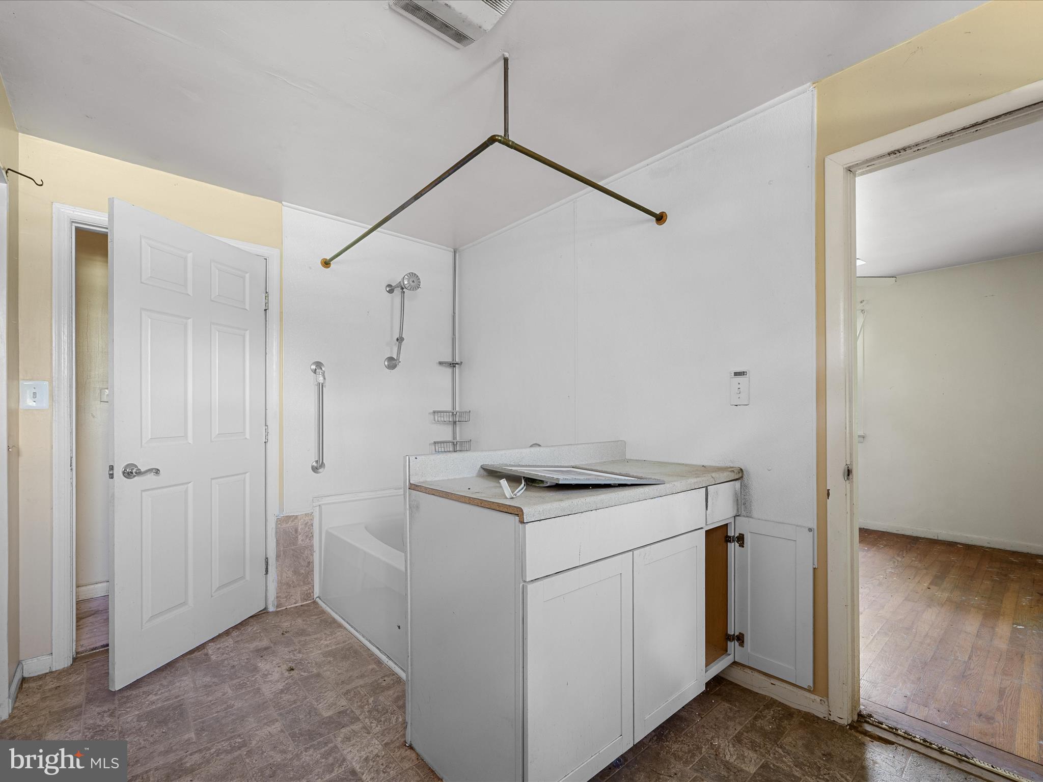 WALNUT GROVE - Residential