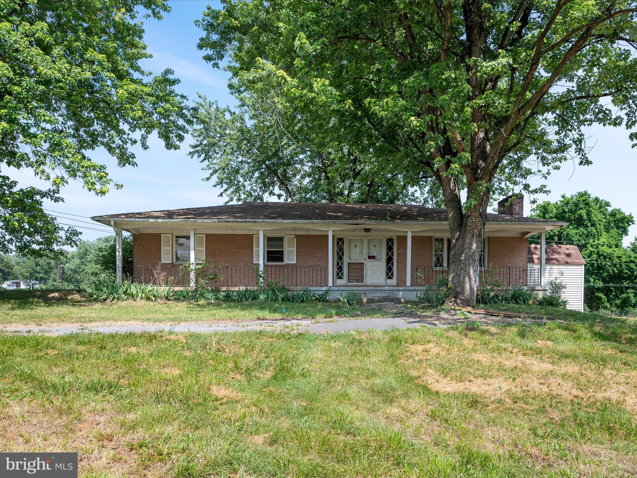 WALNUT GROVE - Residential