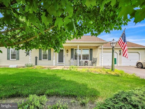 Photo of 115 Saddleback Drive, Marietta, PA 17547 (MLS # PALA2051138)