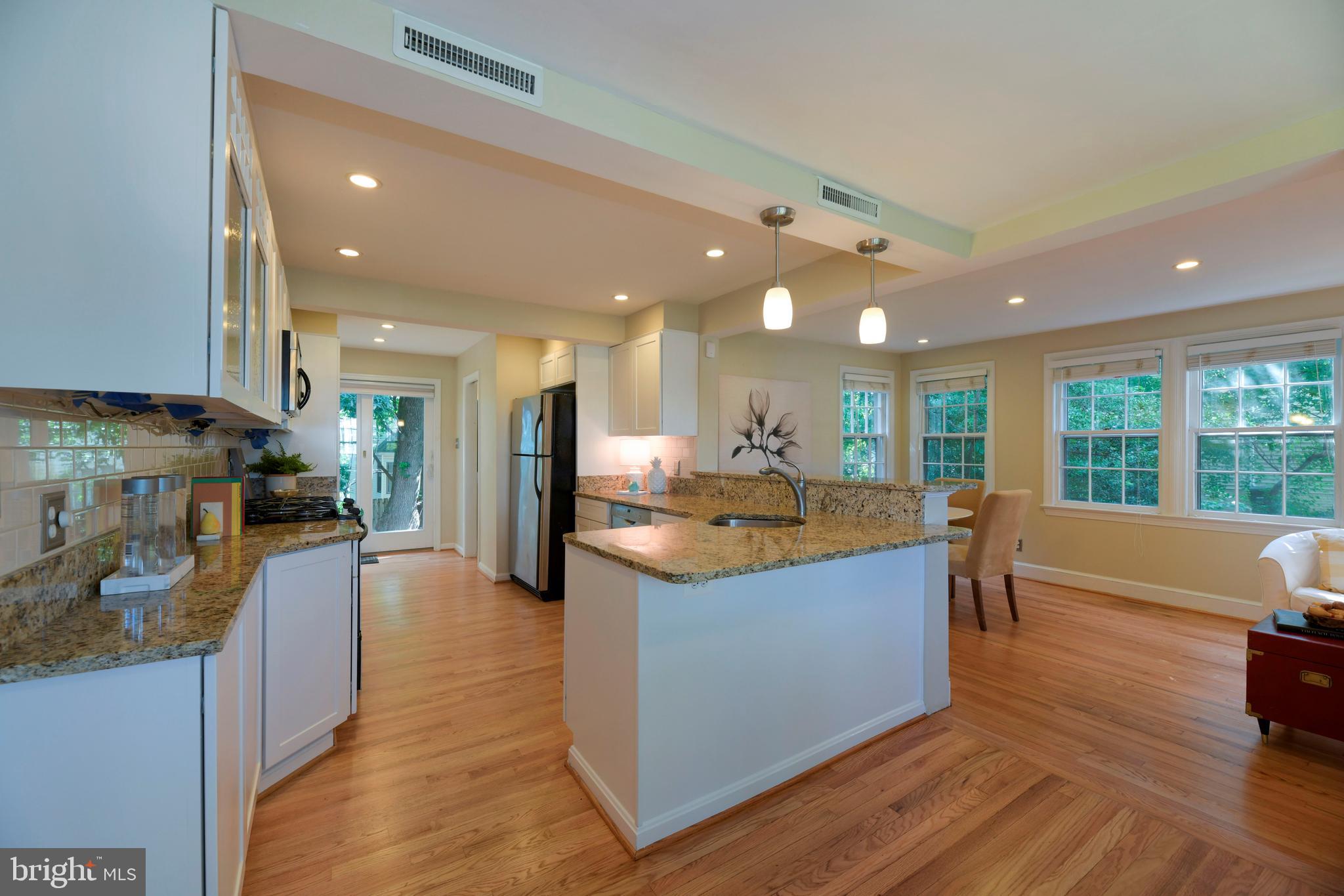 LEEWAY HEIGHTS - Residential