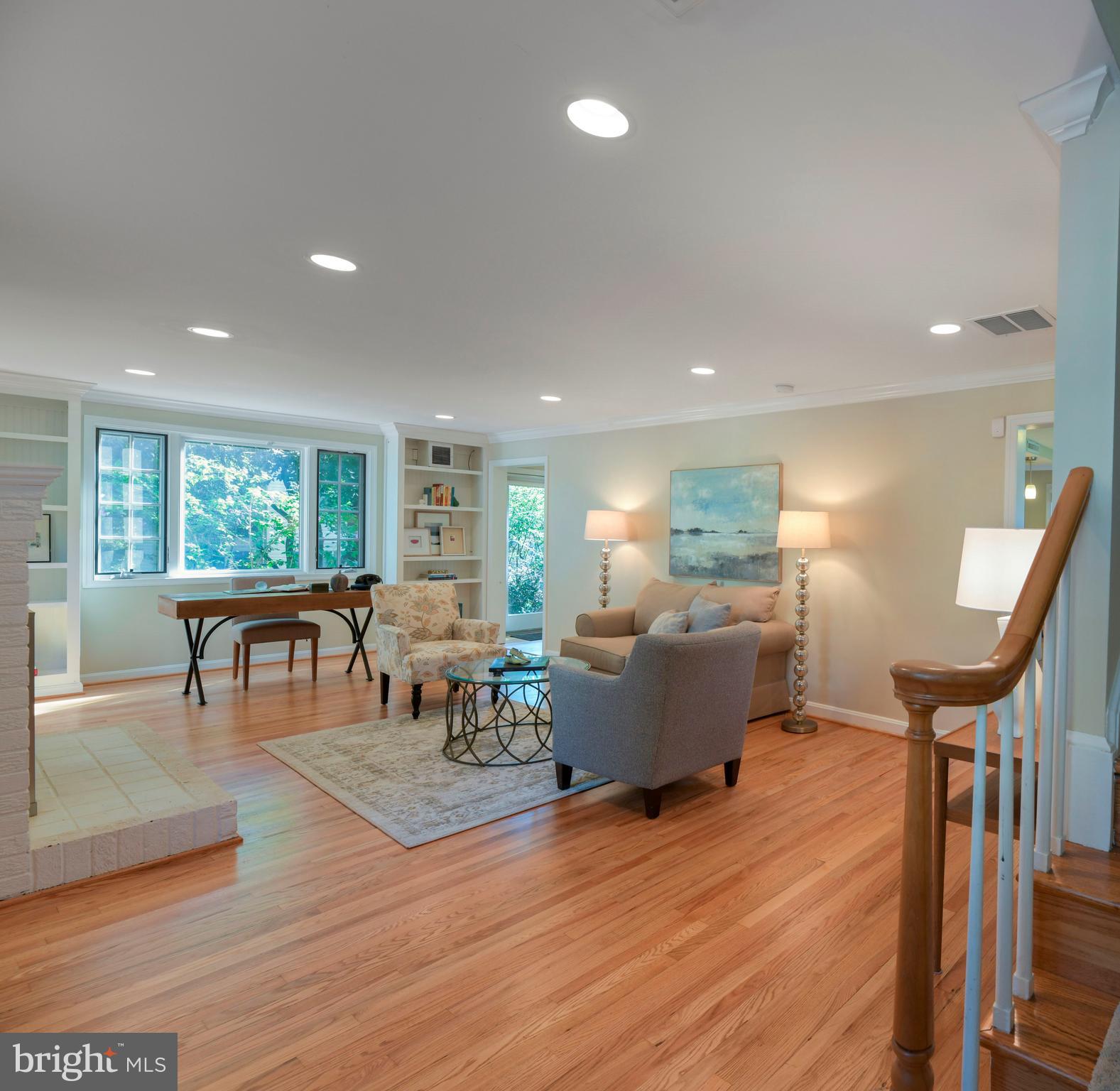 LEEWAY HEIGHTS - Residential