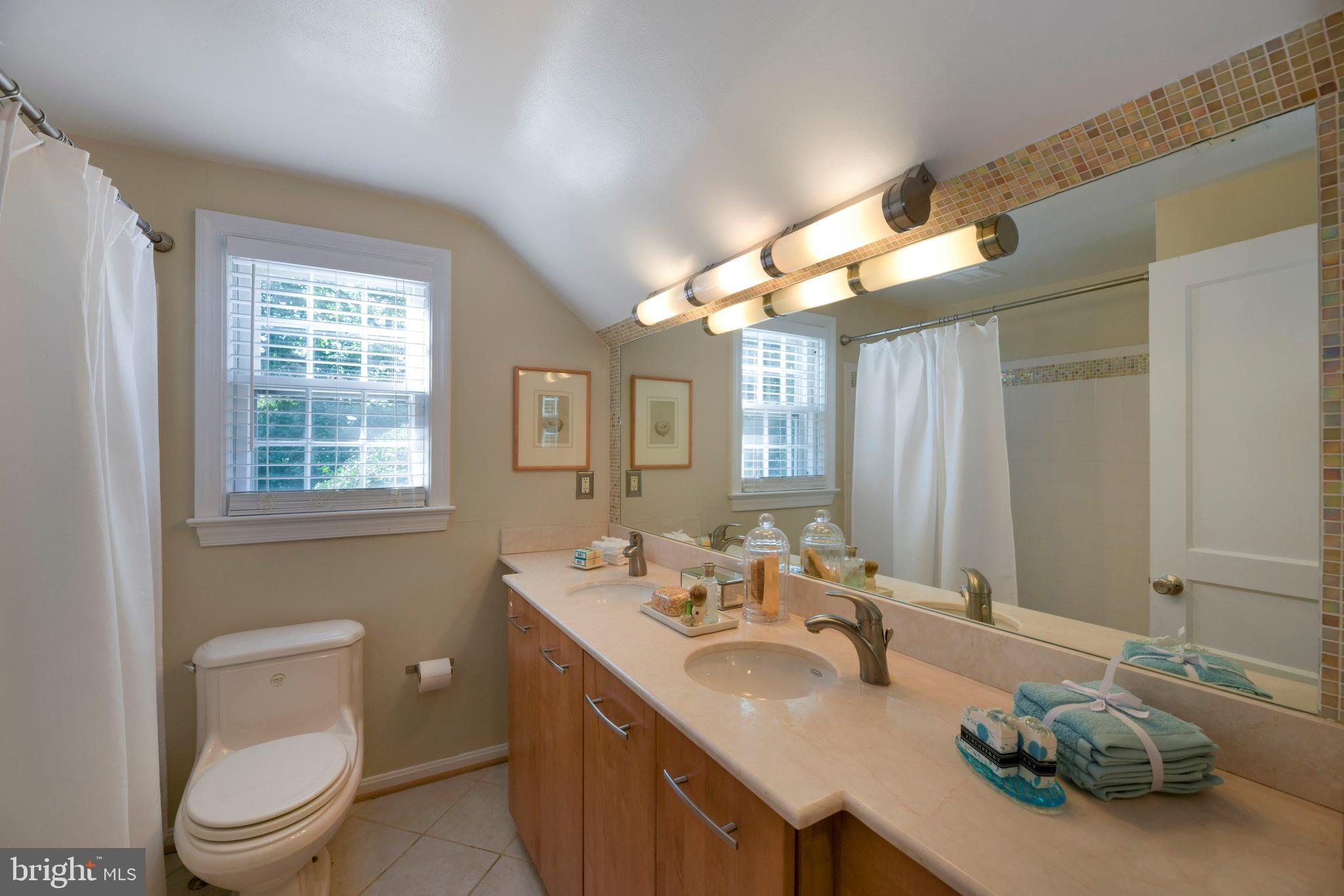 LEEWAY HEIGHTS - Residential