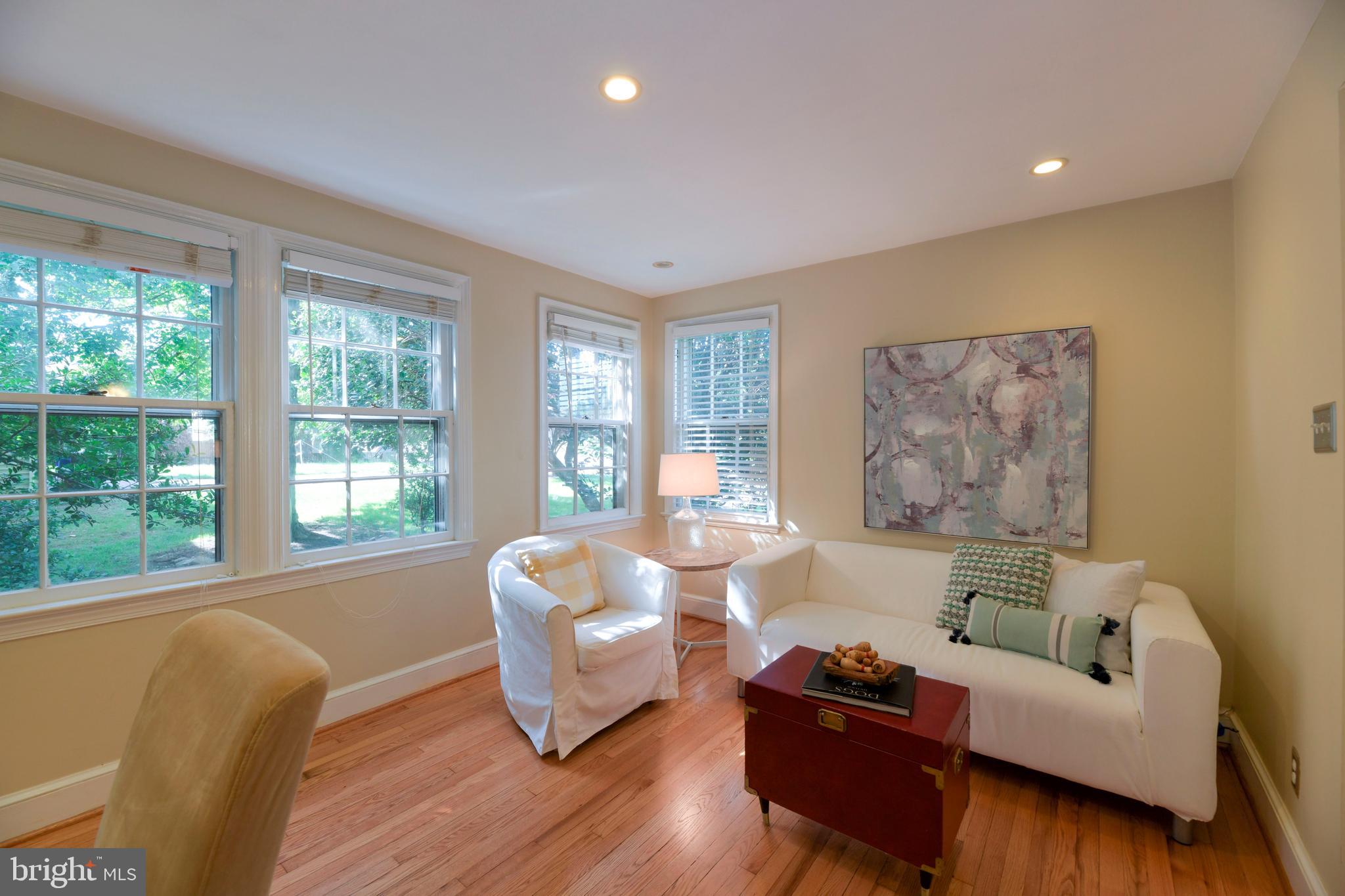 LEEWAY HEIGHTS - Residential