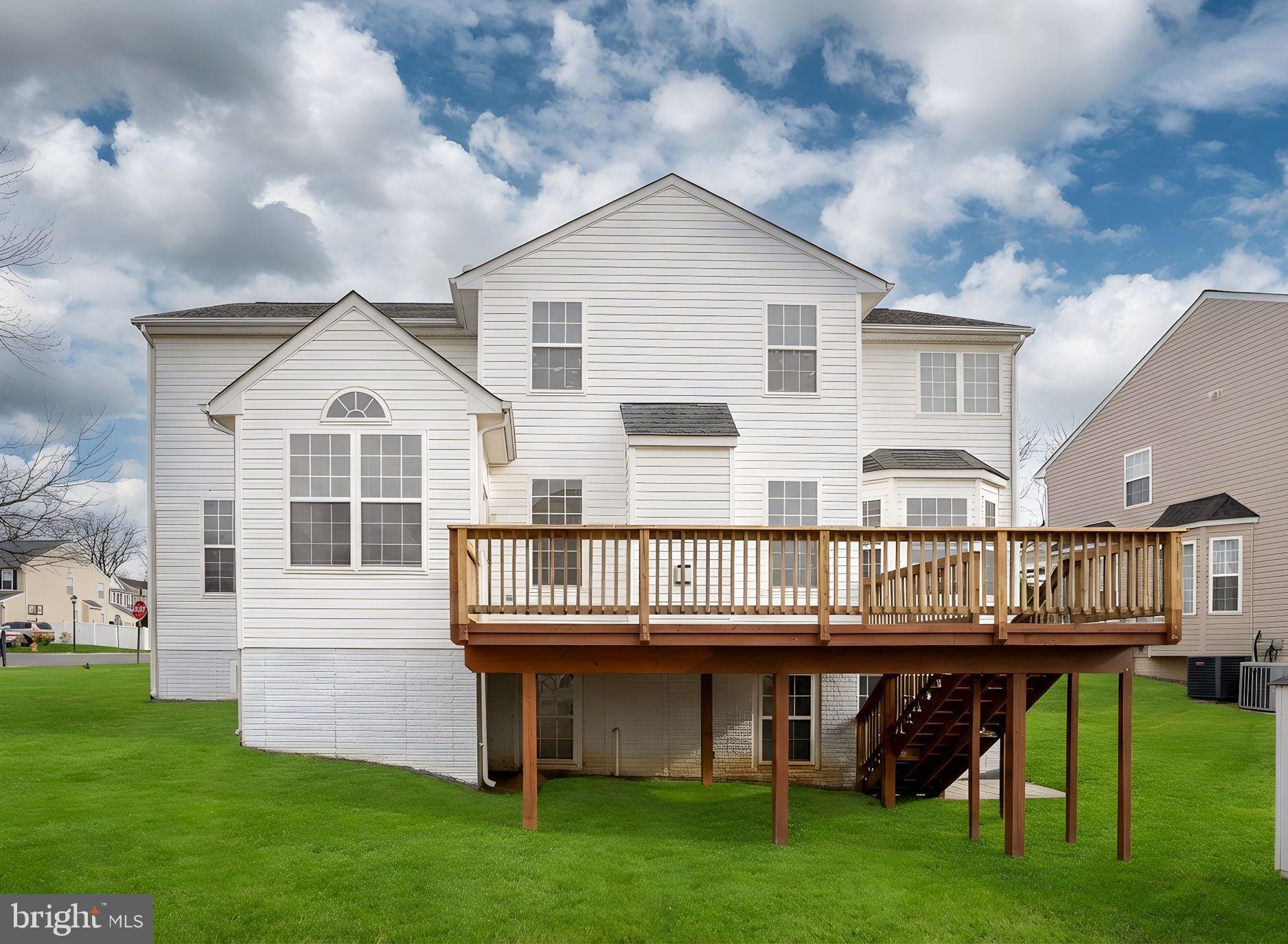 SOMERSET LANDING - Residential