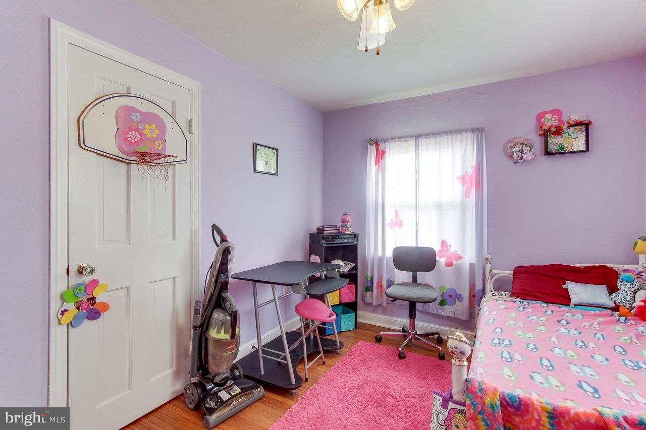 EAST YORK - Residential