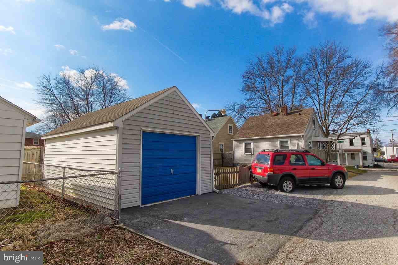 EAST YORK - Residential