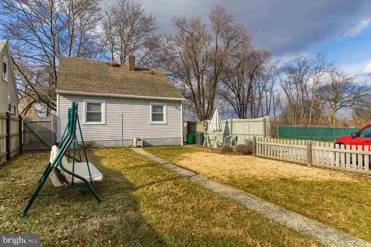 EAST YORK - Residential