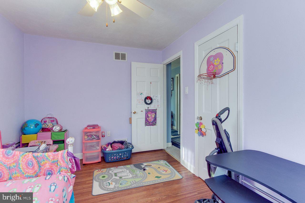 EAST YORK - Residential