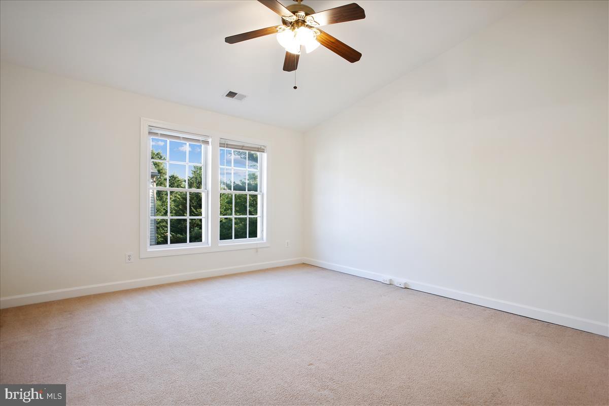 SUMMERS GROVE - Residential Lease