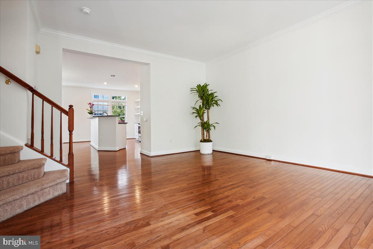 SUMMERS GROVE - Residential Lease