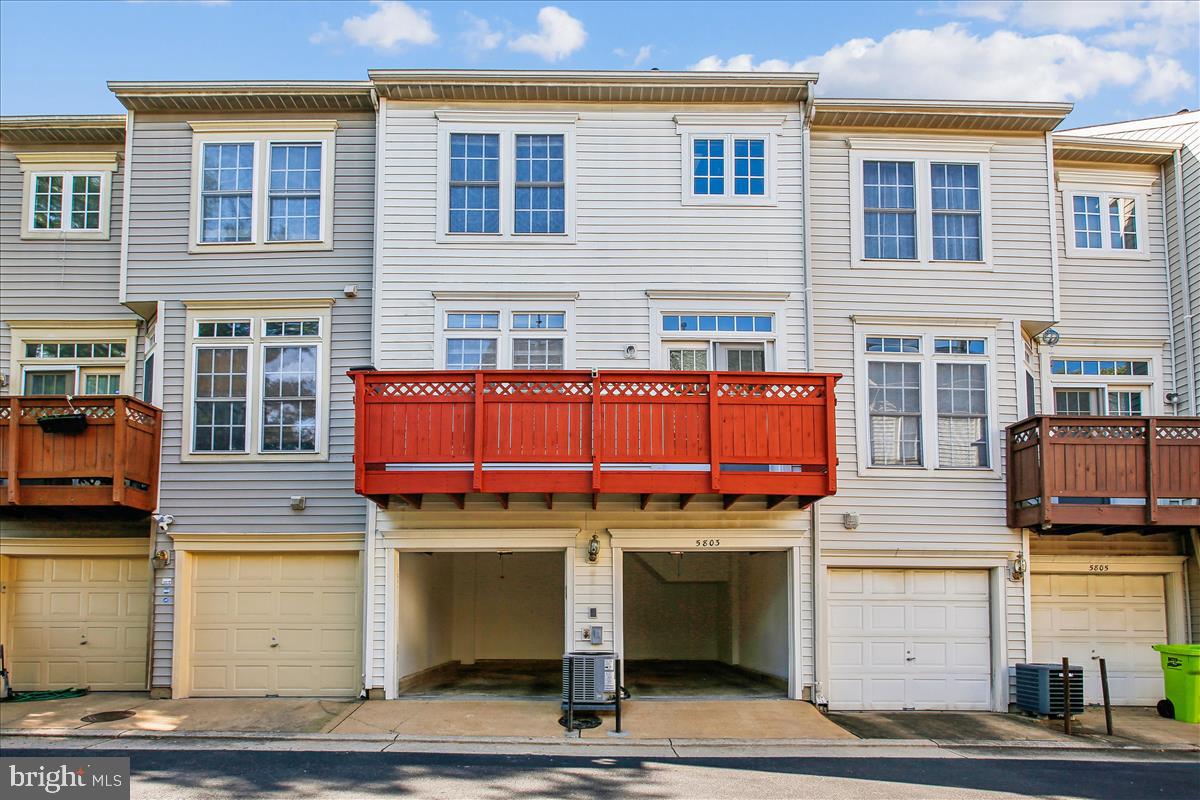 SUMMERS GROVE - Residential Lease