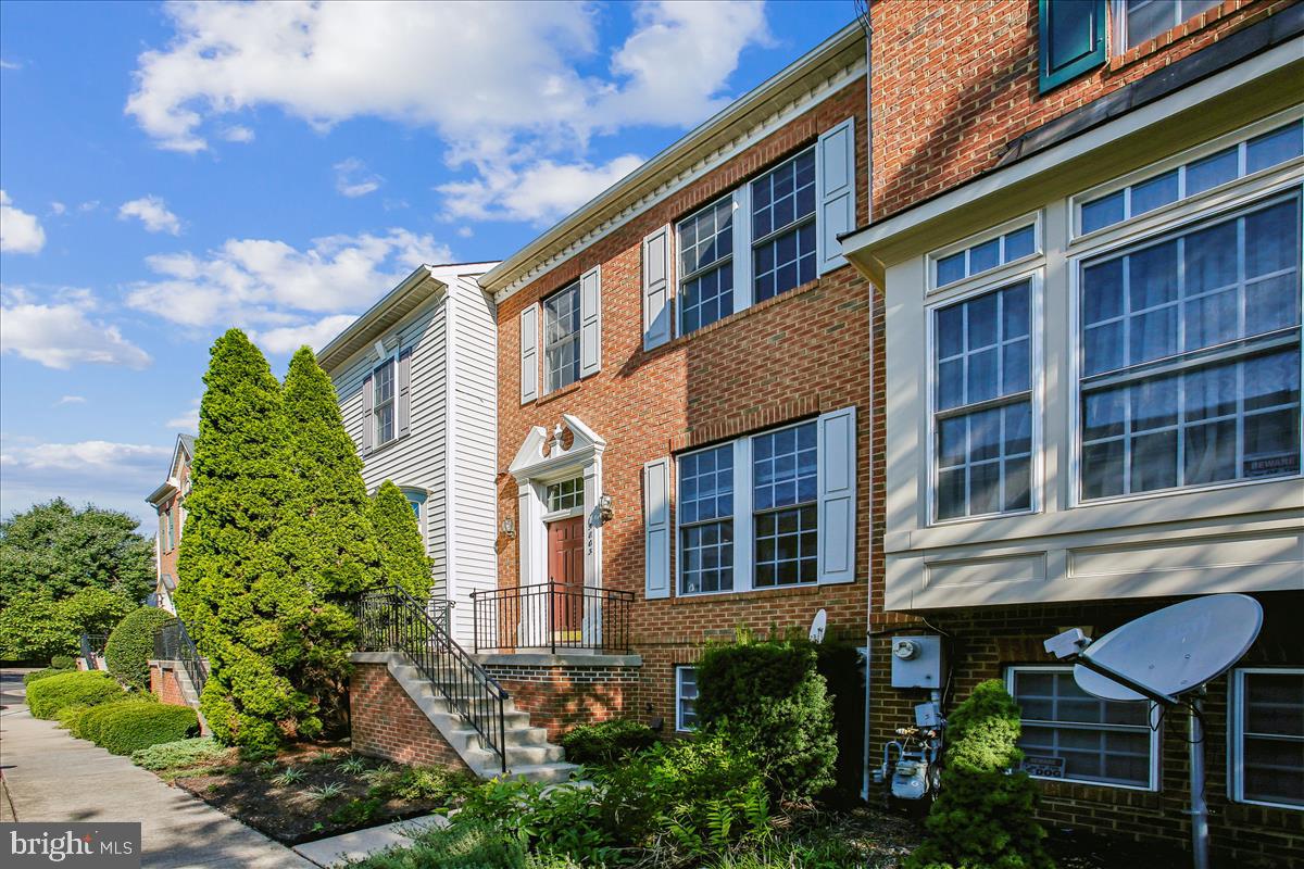 SUMMERS GROVE - Residential Lease