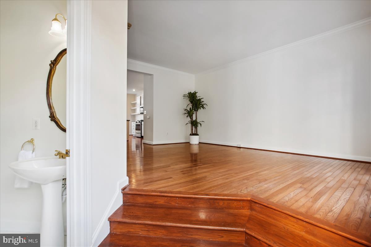 SUMMERS GROVE - Residential Lease