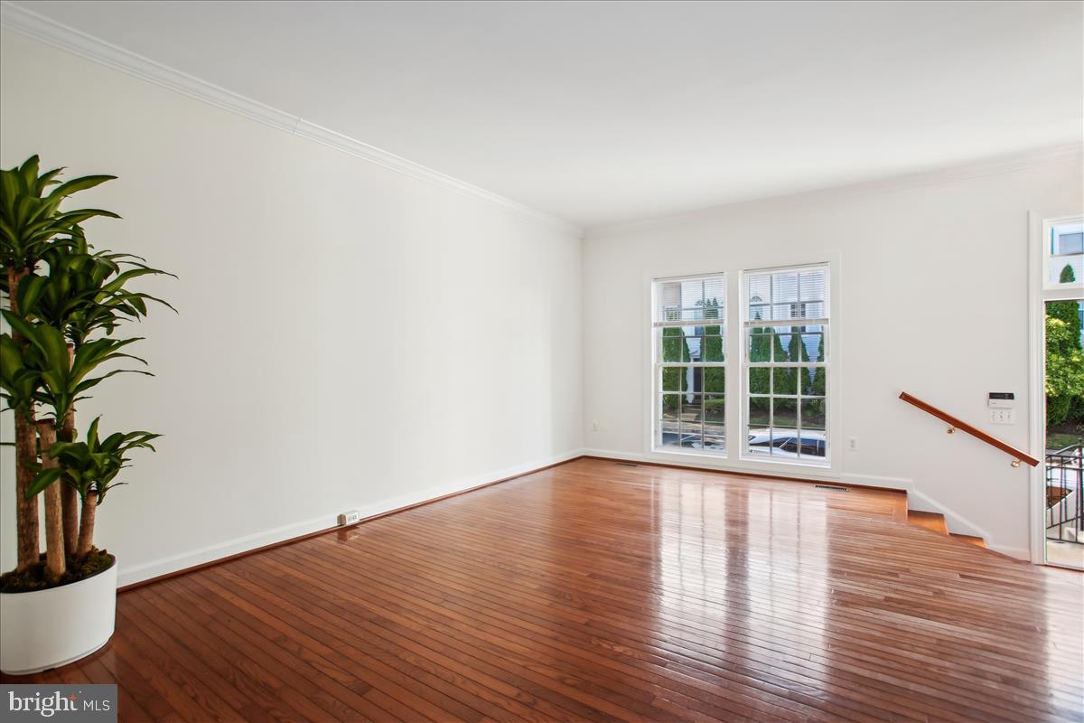 SUMMERS GROVE - Residential Lease