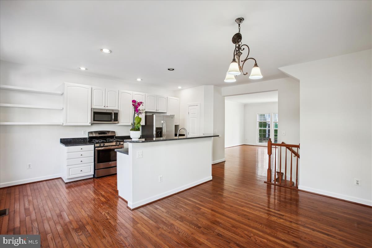 SUMMERS GROVE - Residential Lease