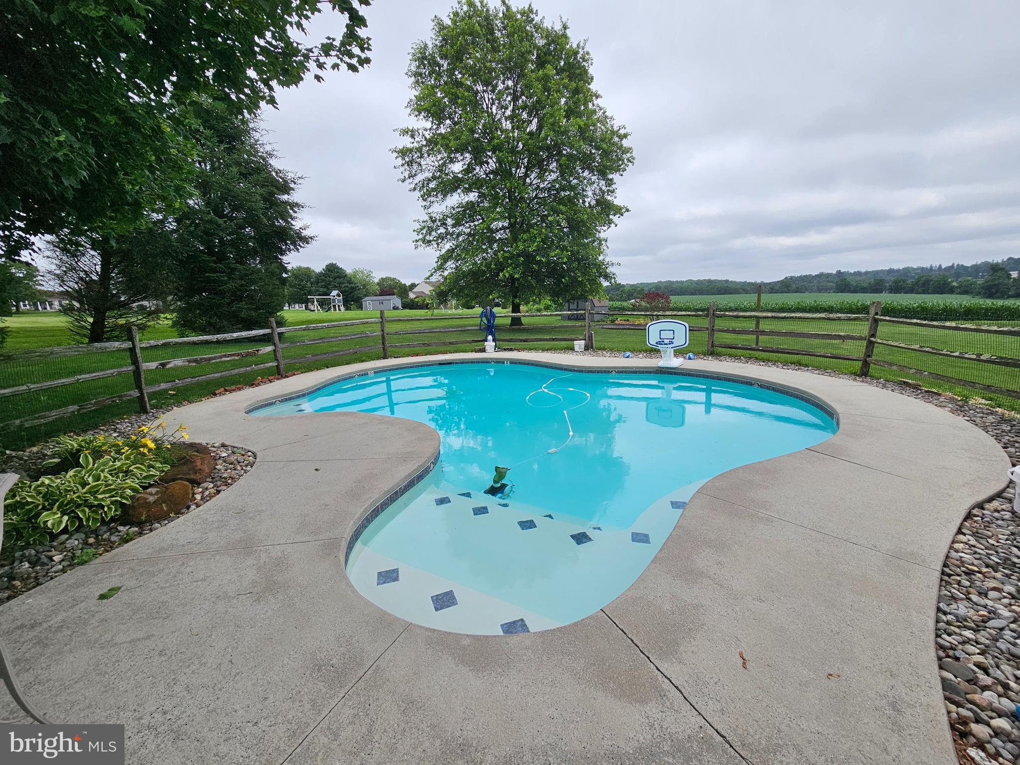 410 CHESTNUT TREE ROAD