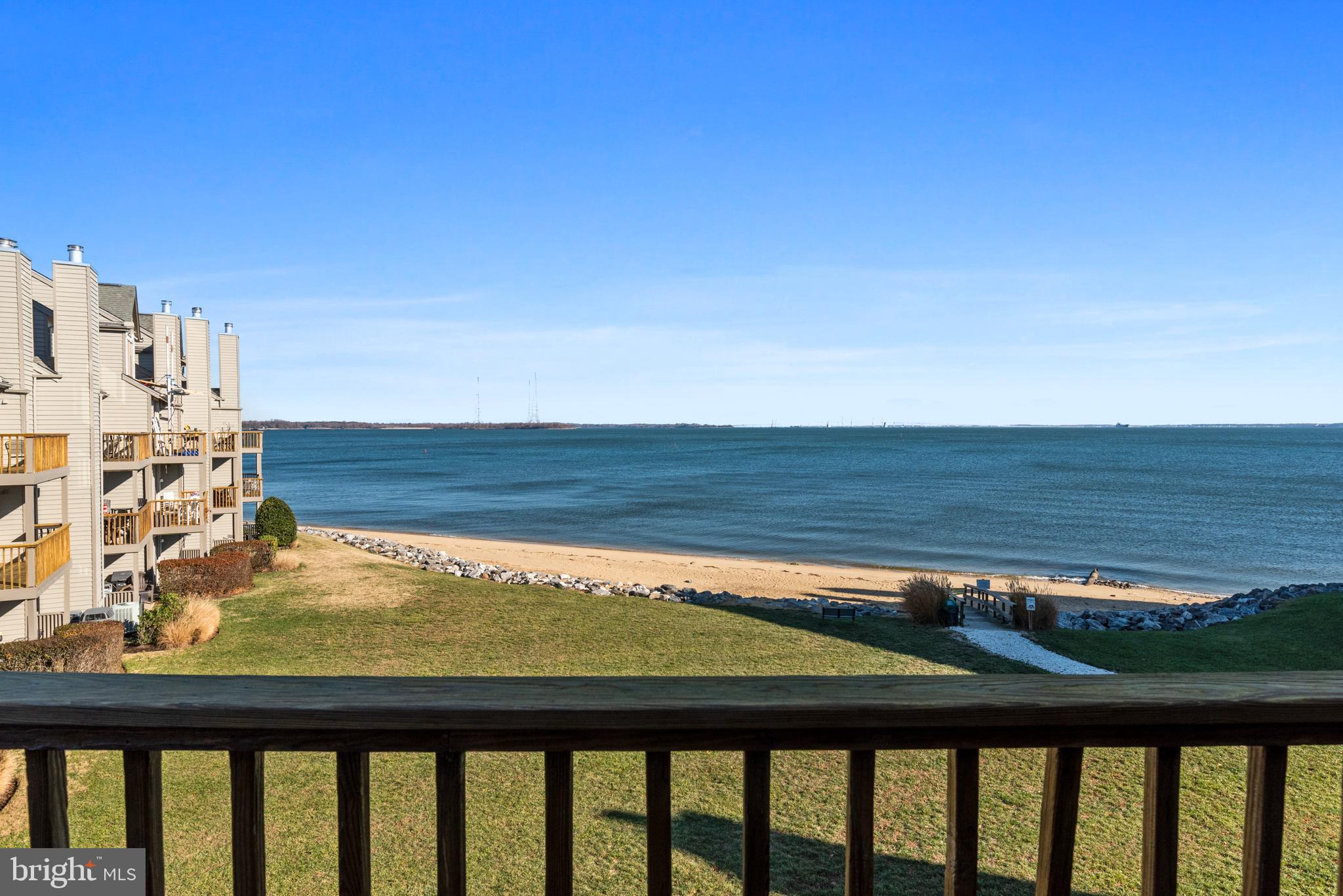 2157 SAND CASTLE COURT