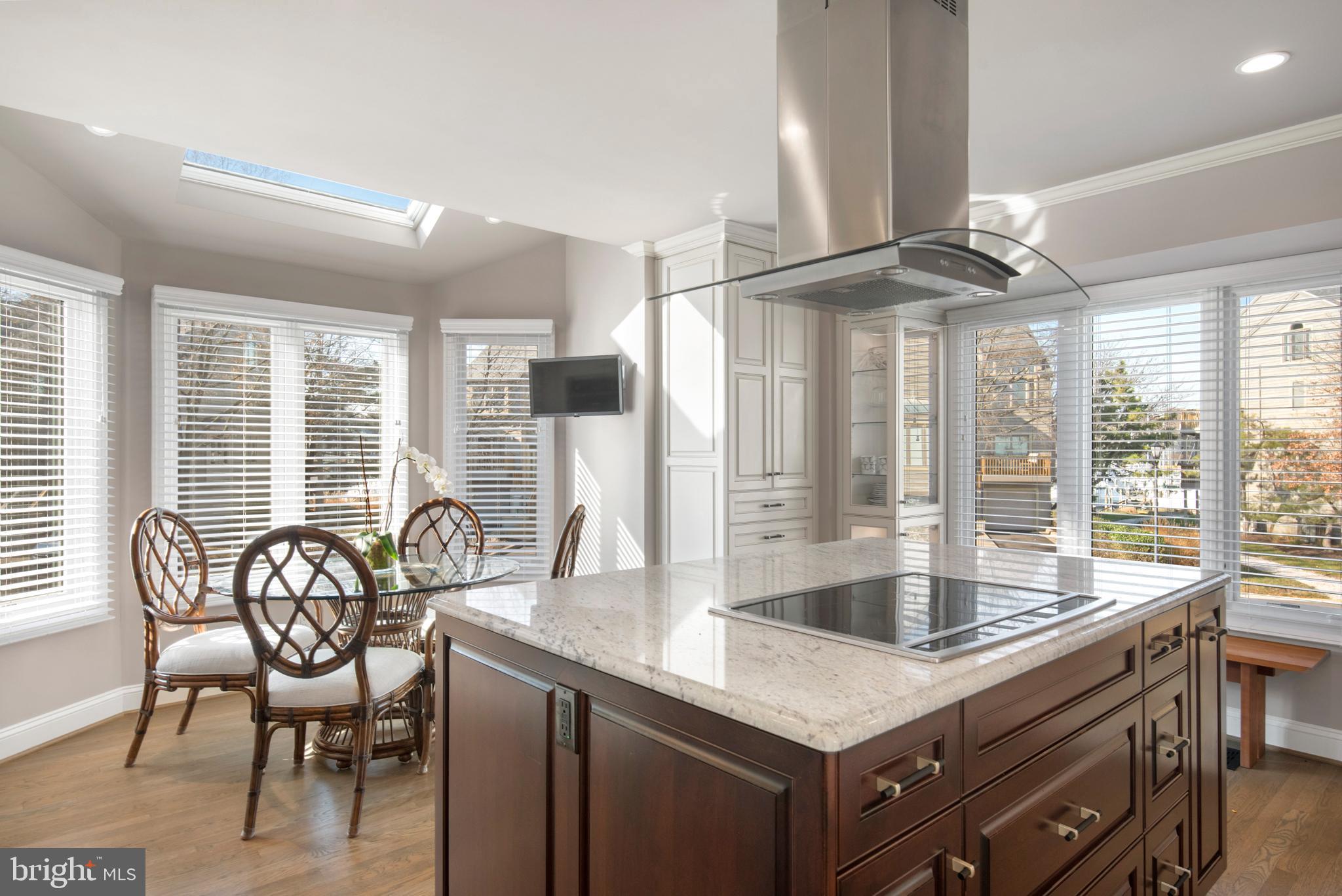 CHESAPEAKE HARBOUR - Residential