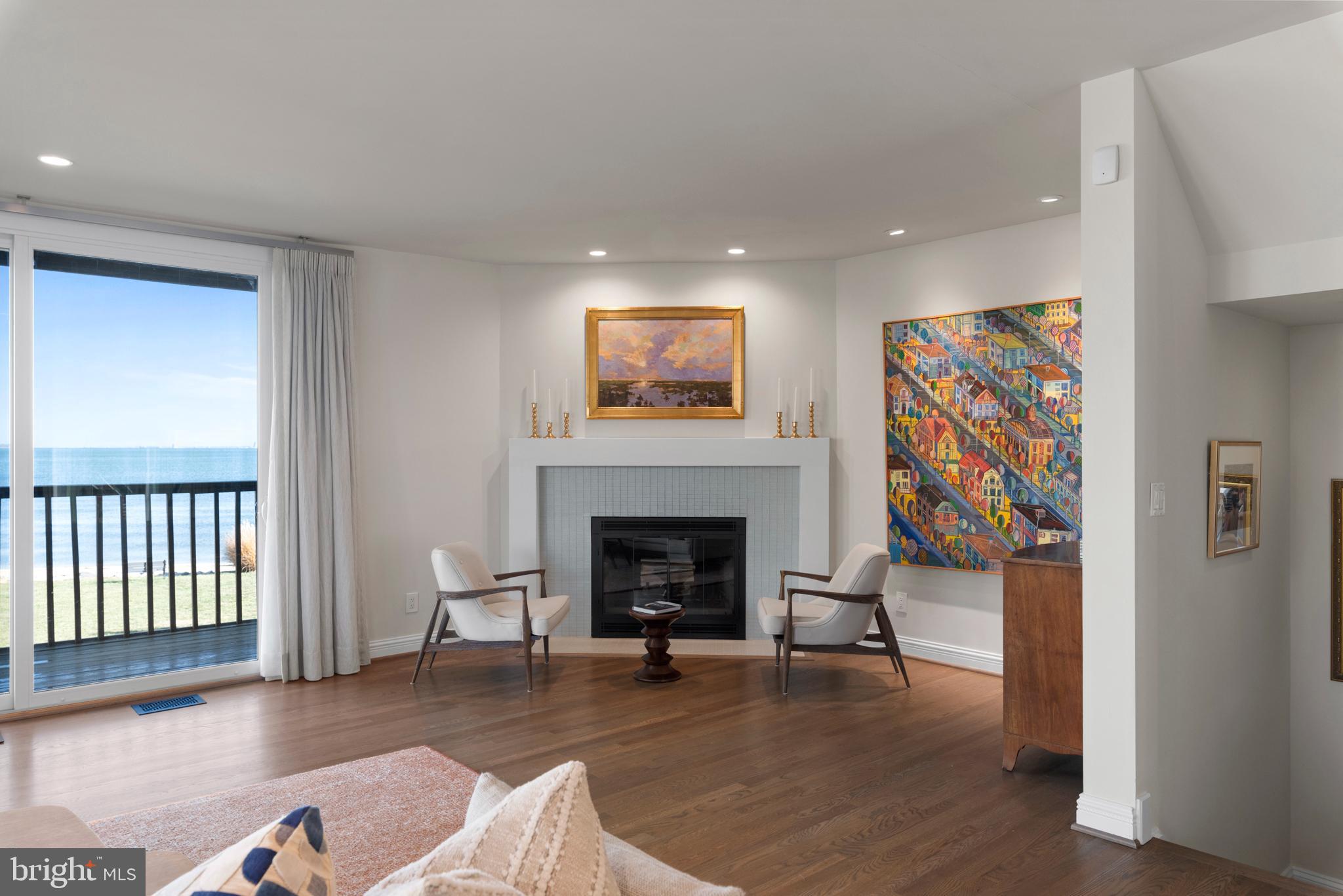 CHESAPEAKE HARBOUR - Residential