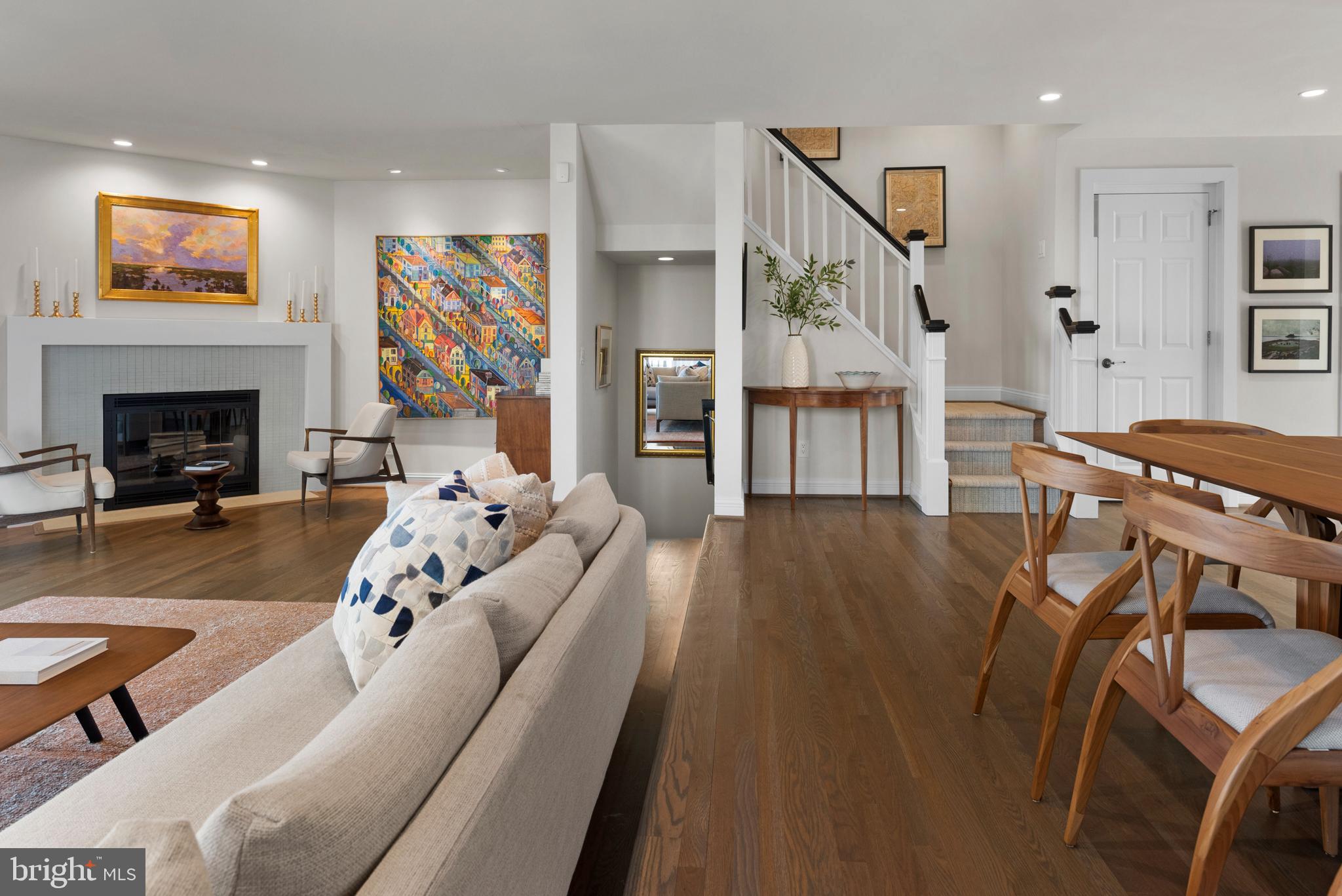 CHESAPEAKE HARBOUR - Residential