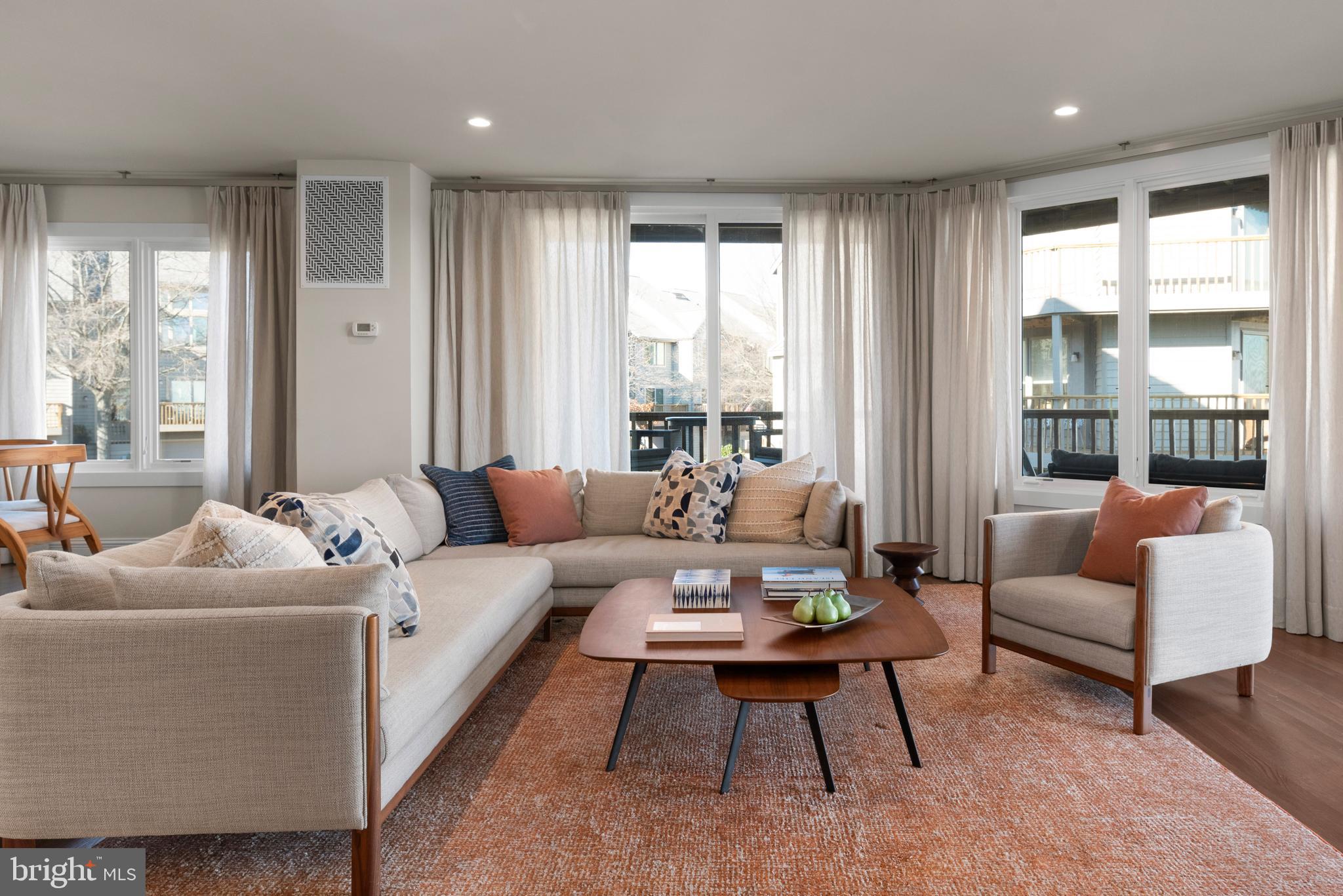 CHESAPEAKE HARBOUR - Residential