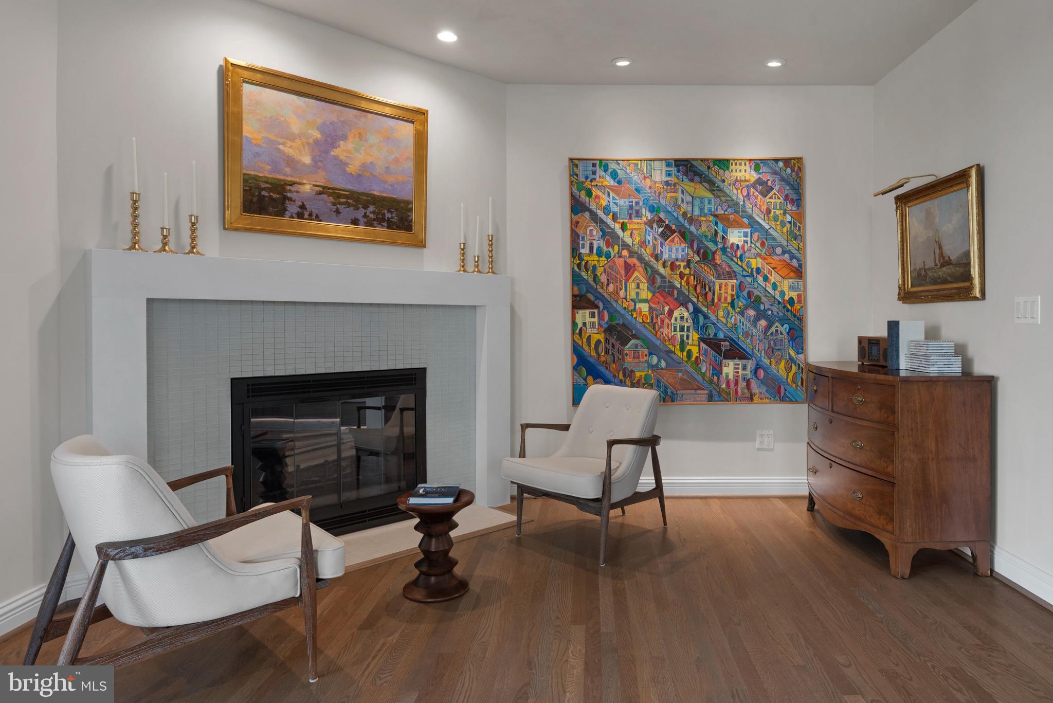 CHESAPEAKE HARBOUR - Residential