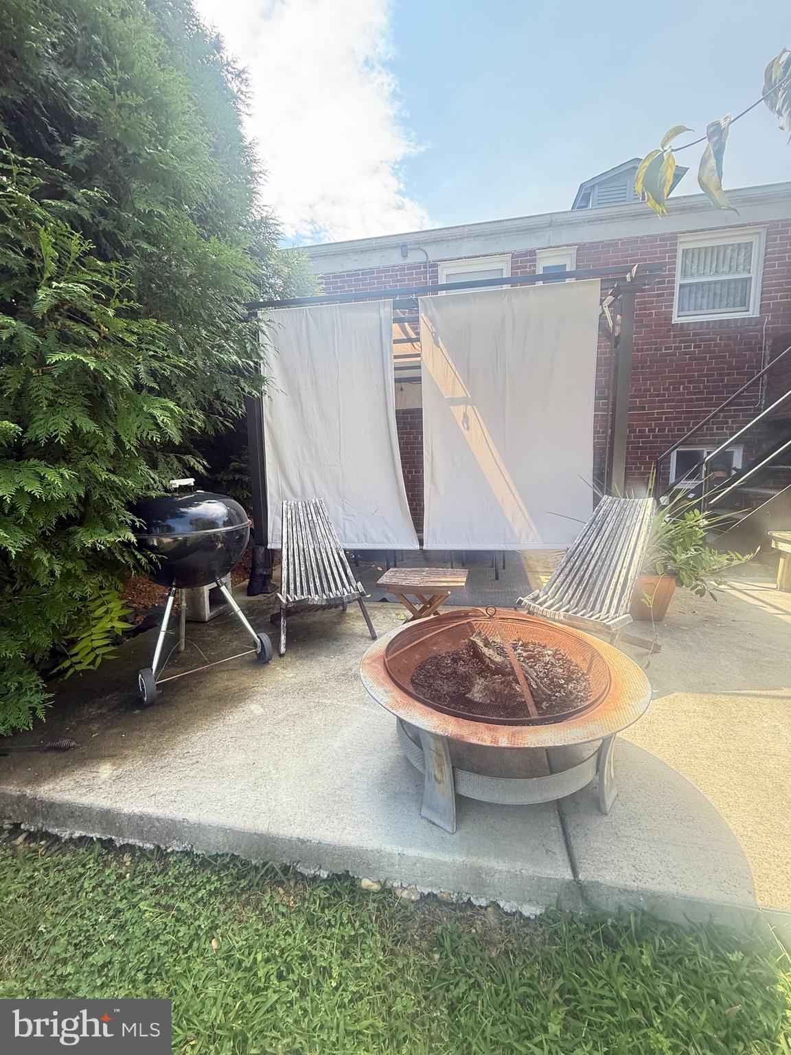 CEDAR VALLEY - Residential Lease