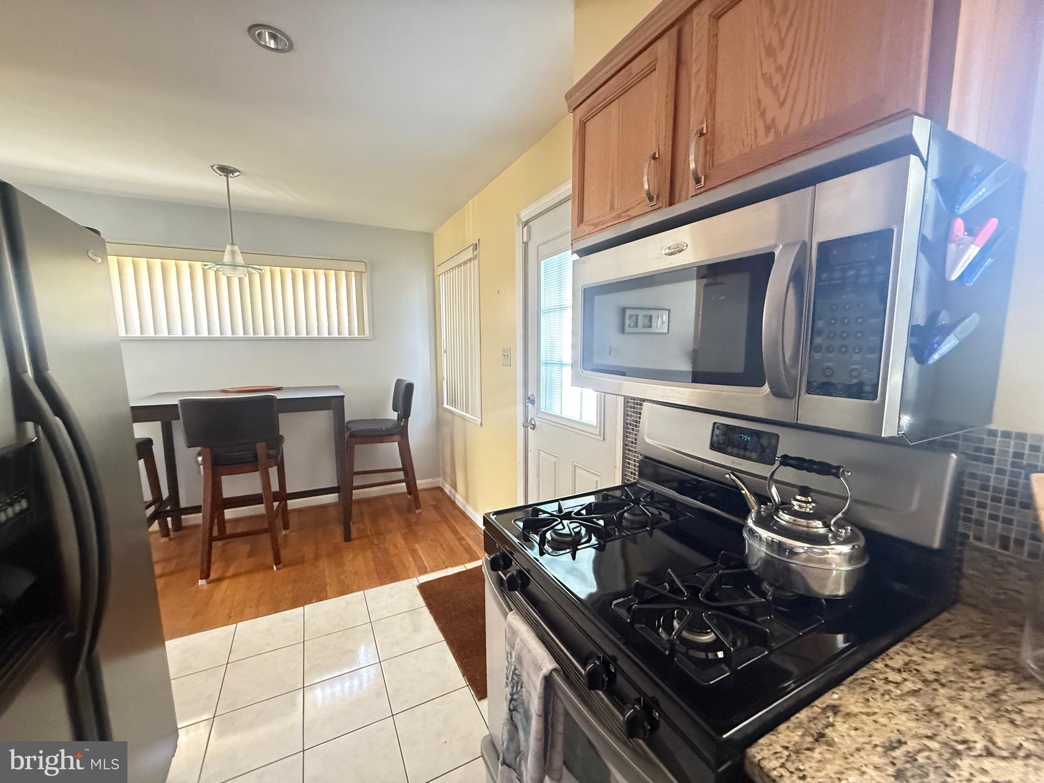 CEDAR VALLEY - Residential Lease