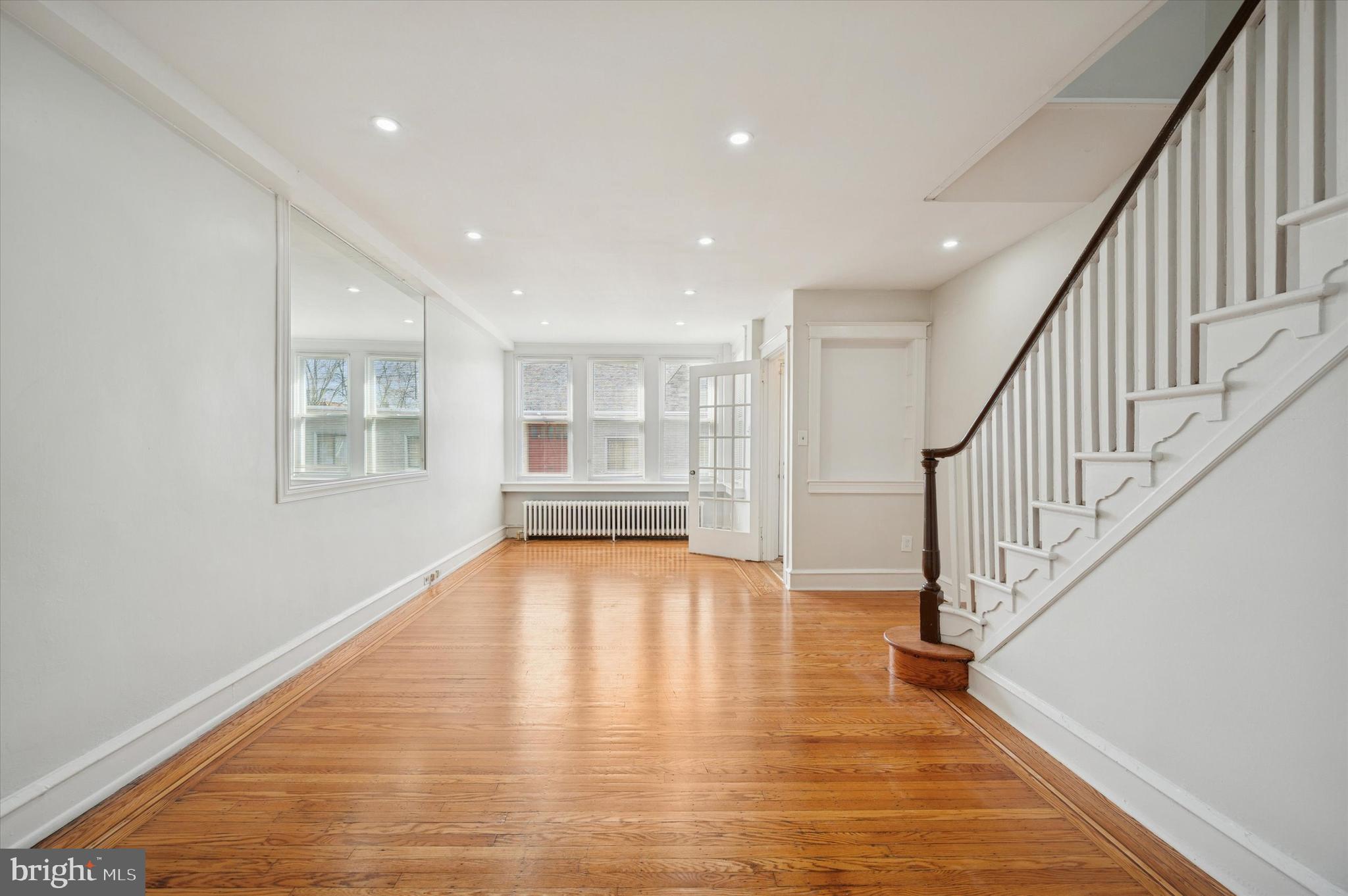 WEST OAK LANE - Residential