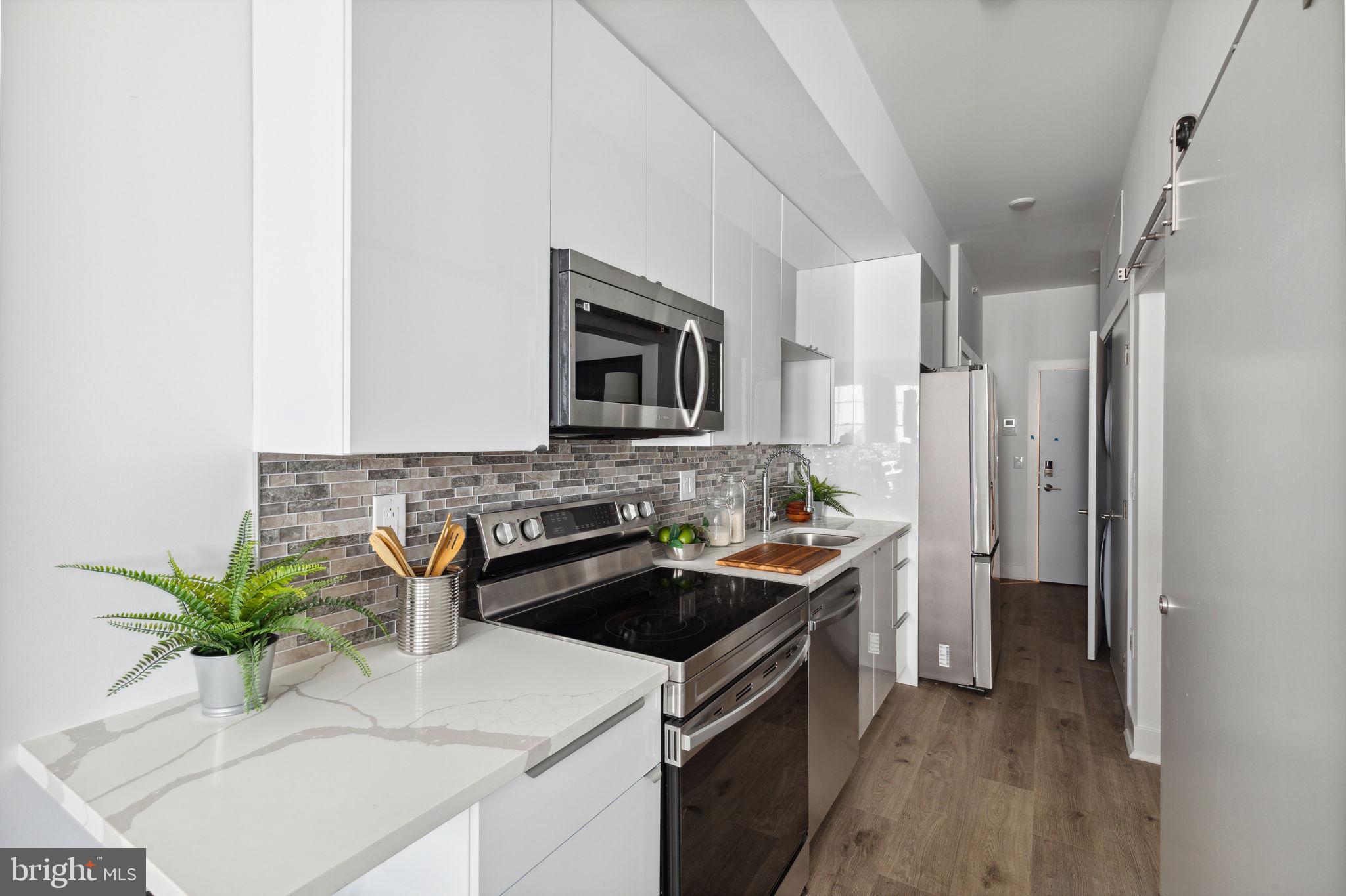 POINT BREEZE - Residential Lease