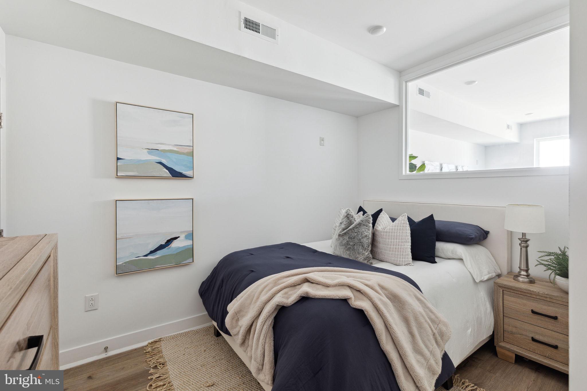 POINT BREEZE - Residential Lease