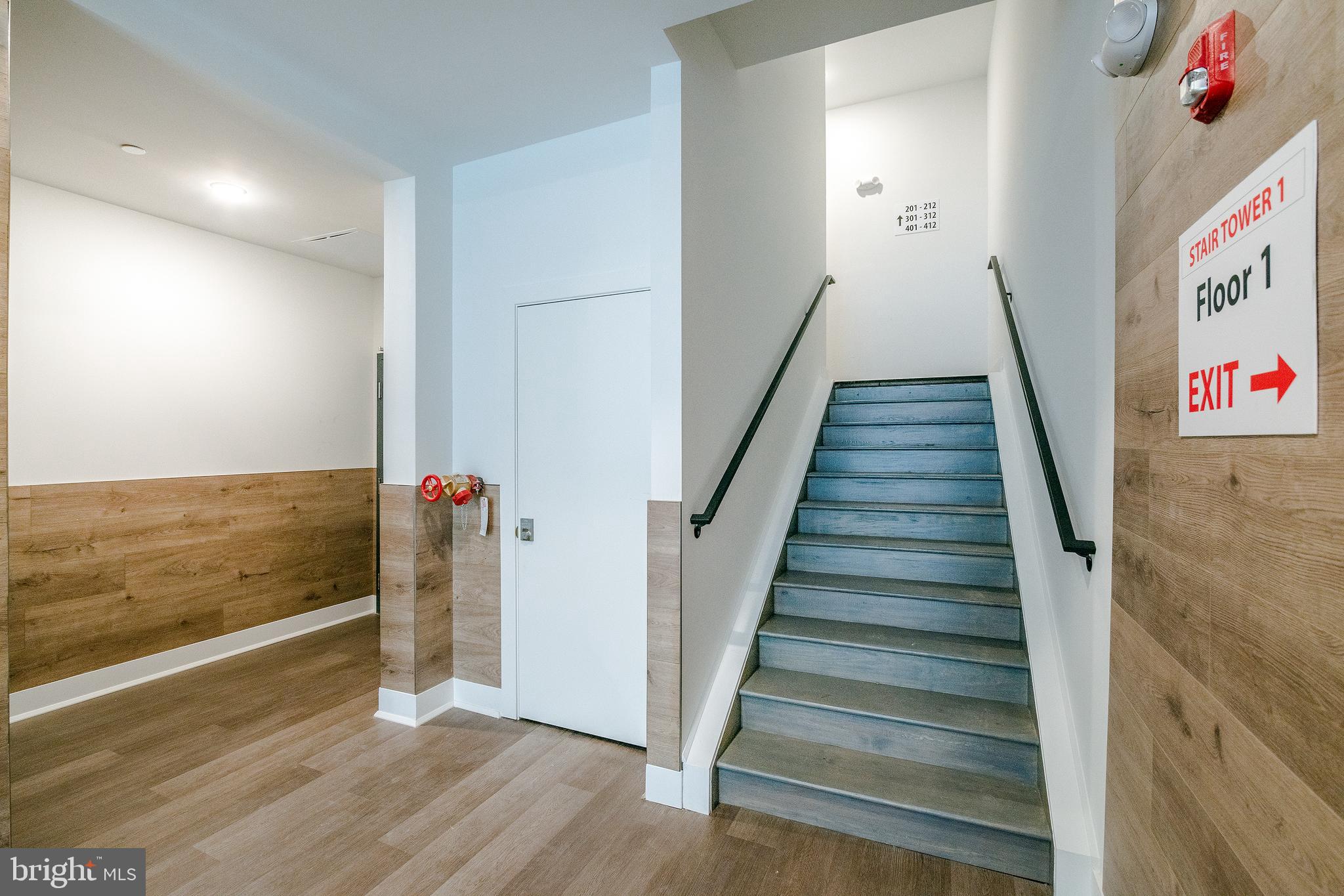 POINT BREEZE - Residential Lease