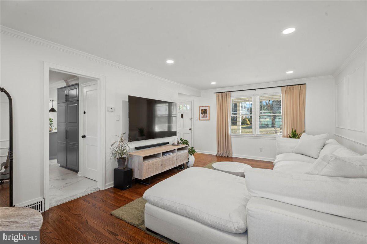 310 BRIARWOOD AVENUE