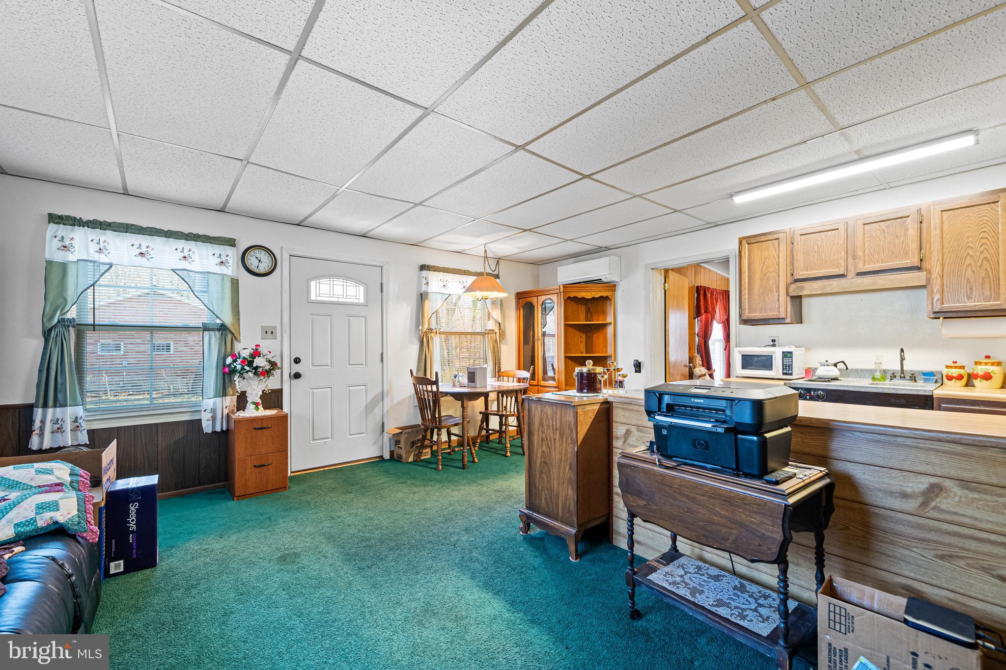 WARRLINDA VILLAGE - Residential