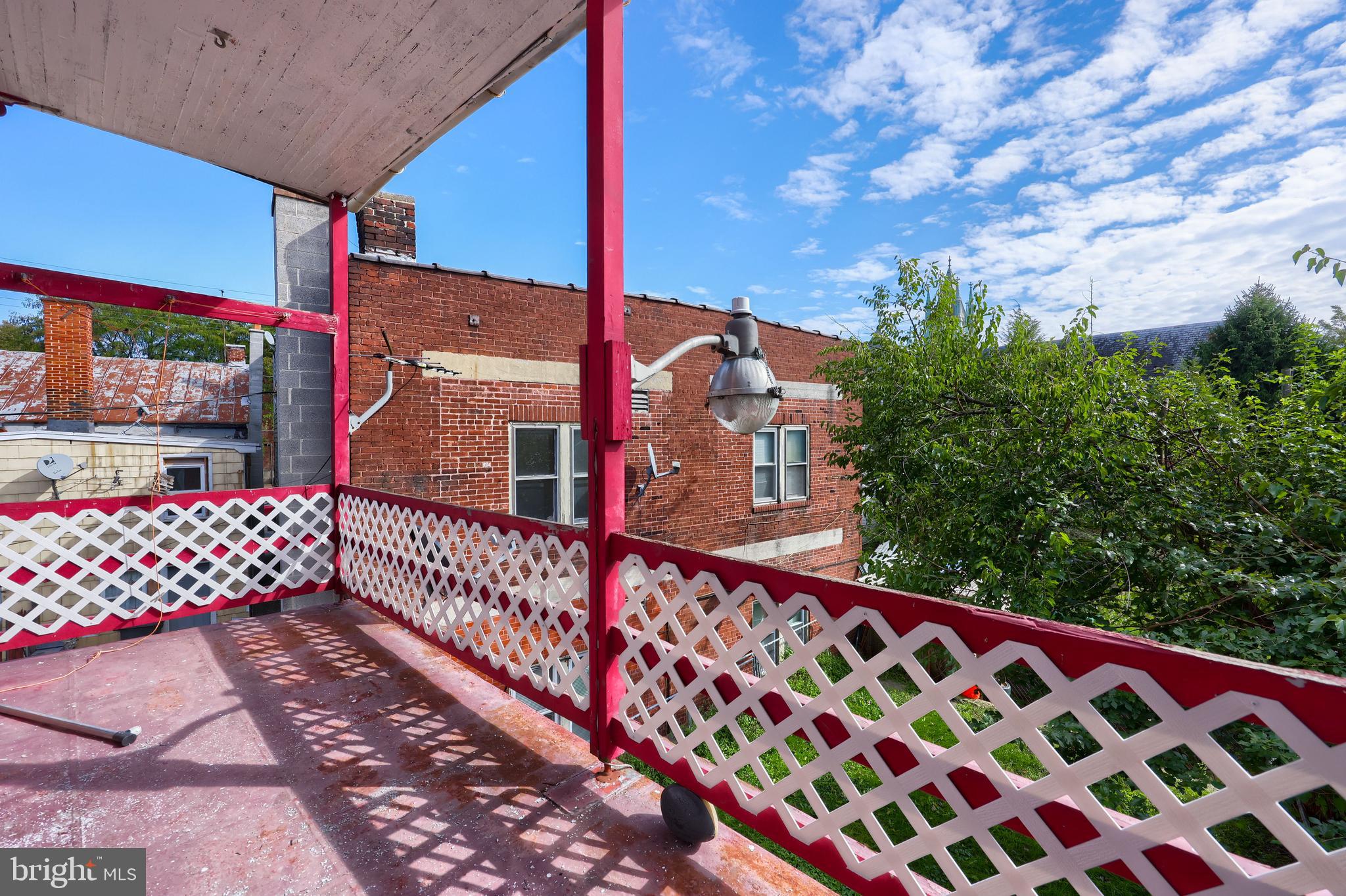 LEBANON CITY - Residential